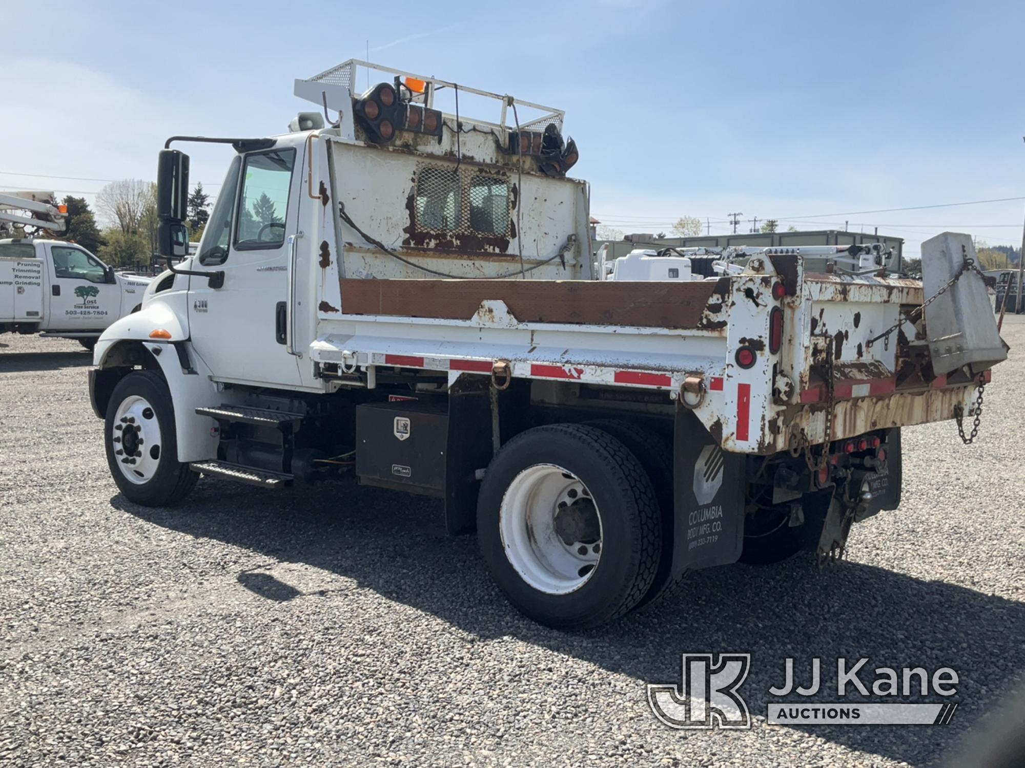 (Portland, OR) 2005 International 4300 Dump Flatbed Truck Runs, Moves & Operates