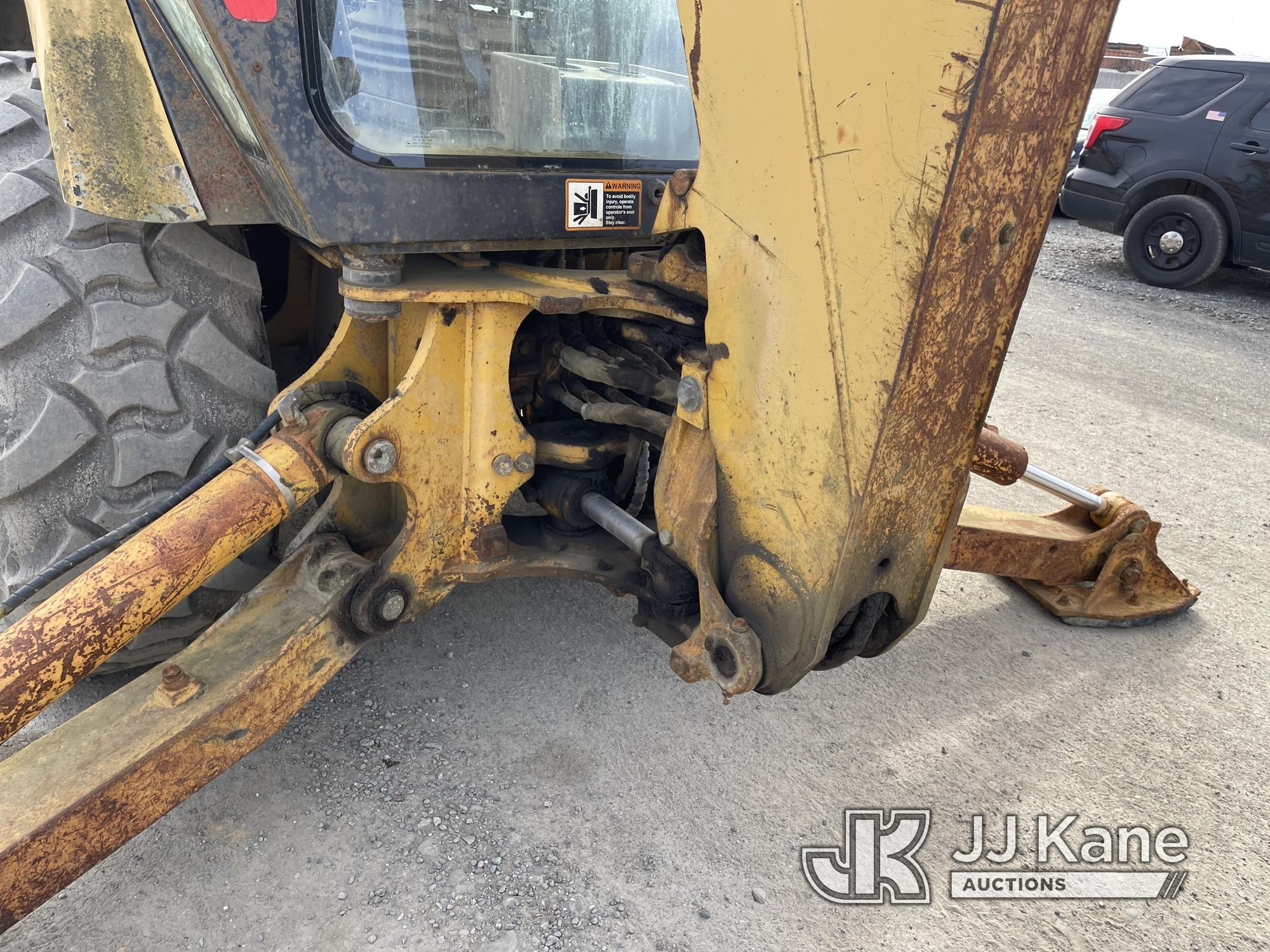 (Eureka, CA) 1995 John Deere 310D 4x4 Backhoe Loader Runs & Operates