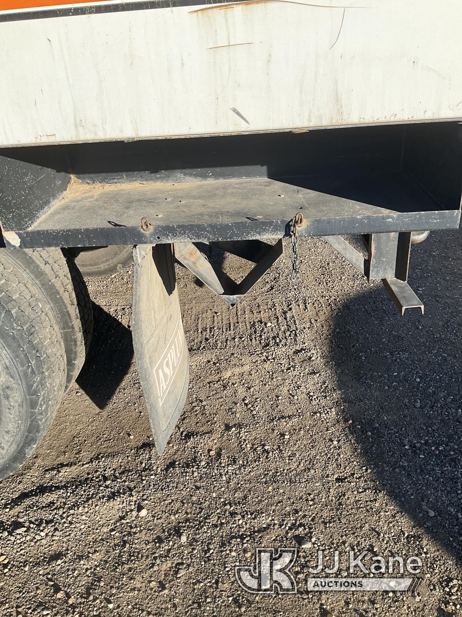 (Keenesburg, CO) 2006 GMC C6500 Chipper Dump Truck Runs & Moves) (Runs Rough, Knocks, Smokes, Check