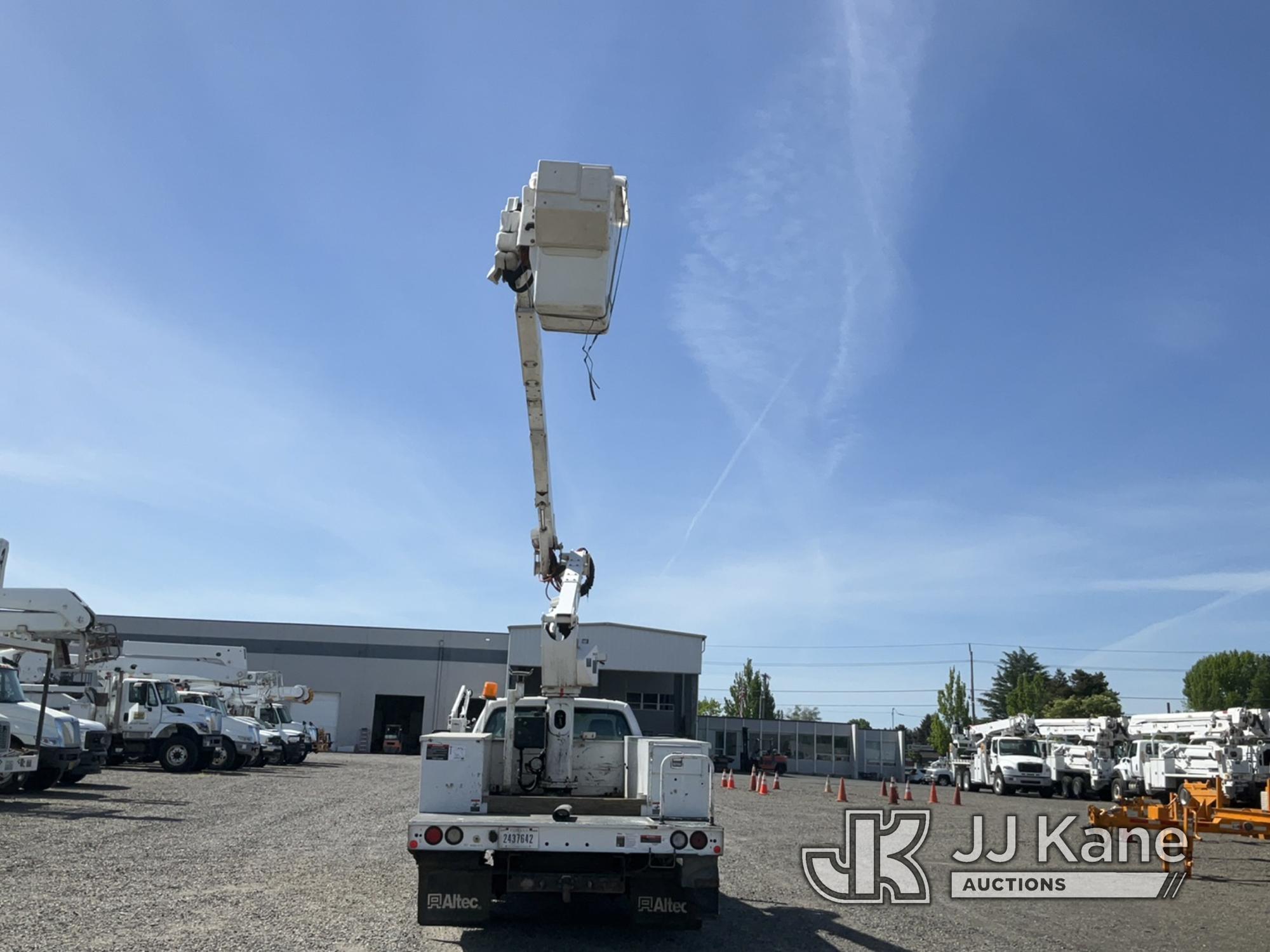 (Portland, OR) Altec AT40G, Articulating & Telescopic Bucket Truck mounted behind cab on 2016 Ford F