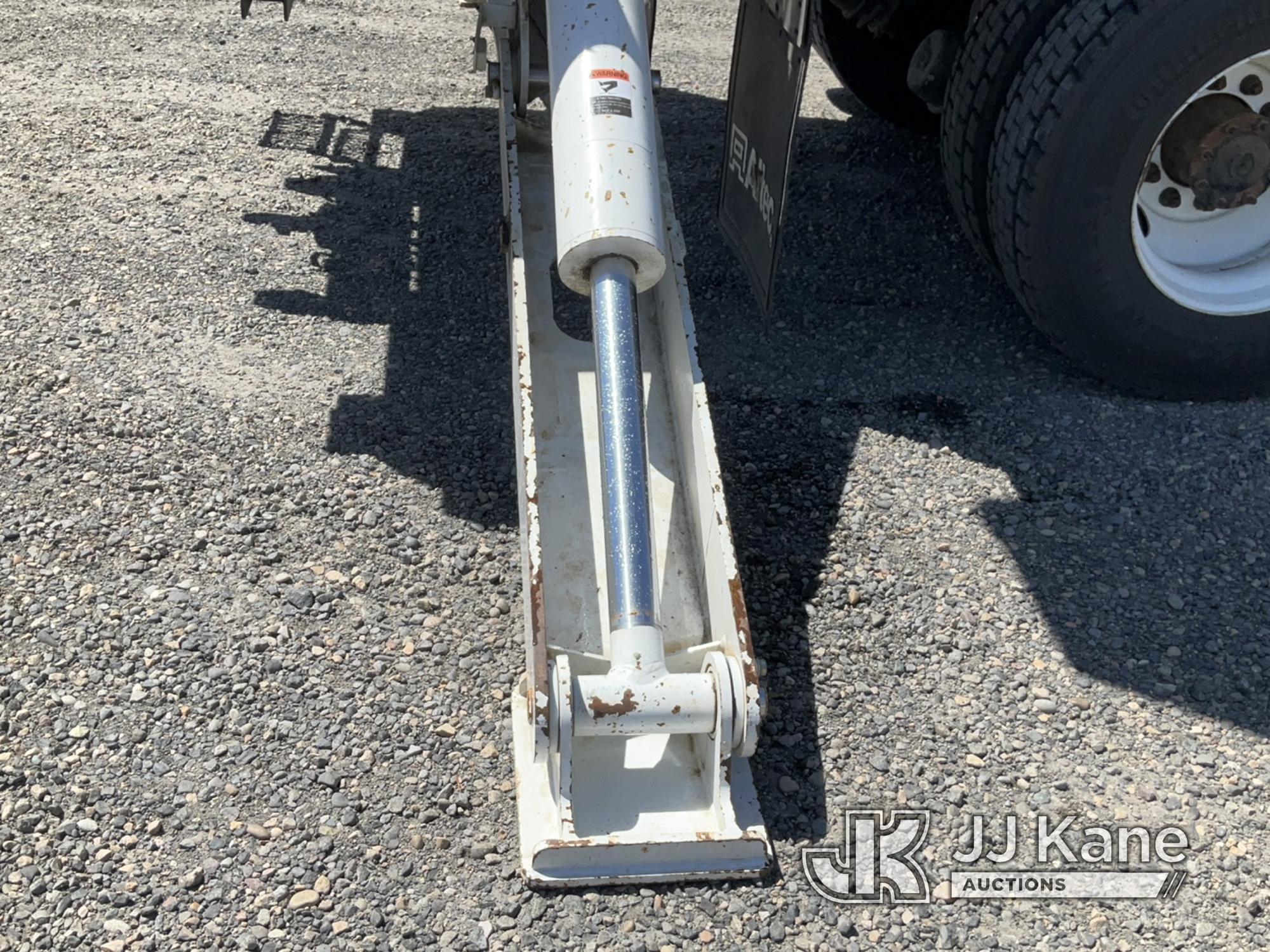 (Portland, OR) Altec AN67-E100, Articulating & Telescopic Material Handling Elevator Bucket Truck re