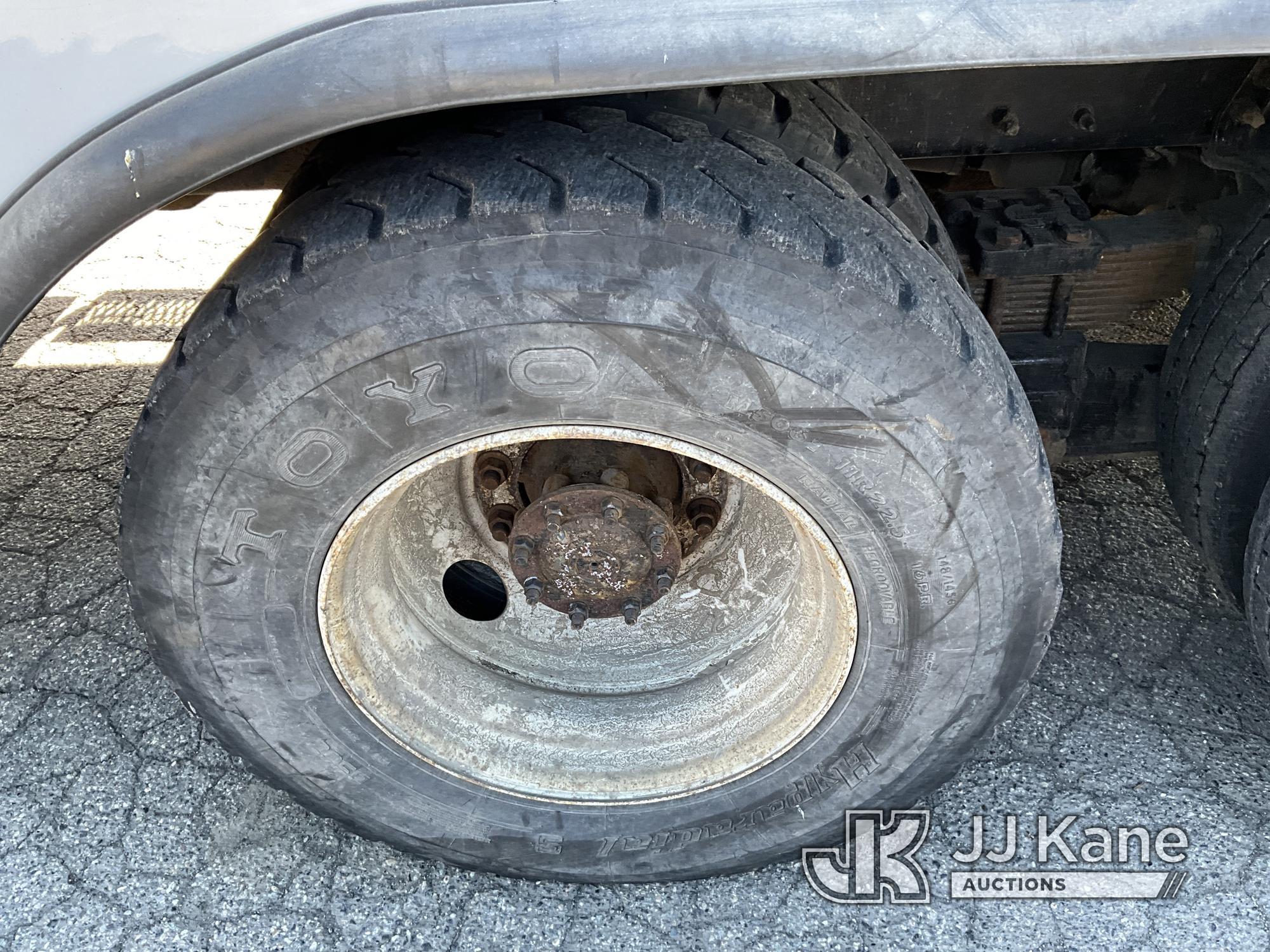 (Prosser, WA) Altec D2050-TR, Digger Derrick rear mounted on 2013 International 7500 T/A Utility Tru