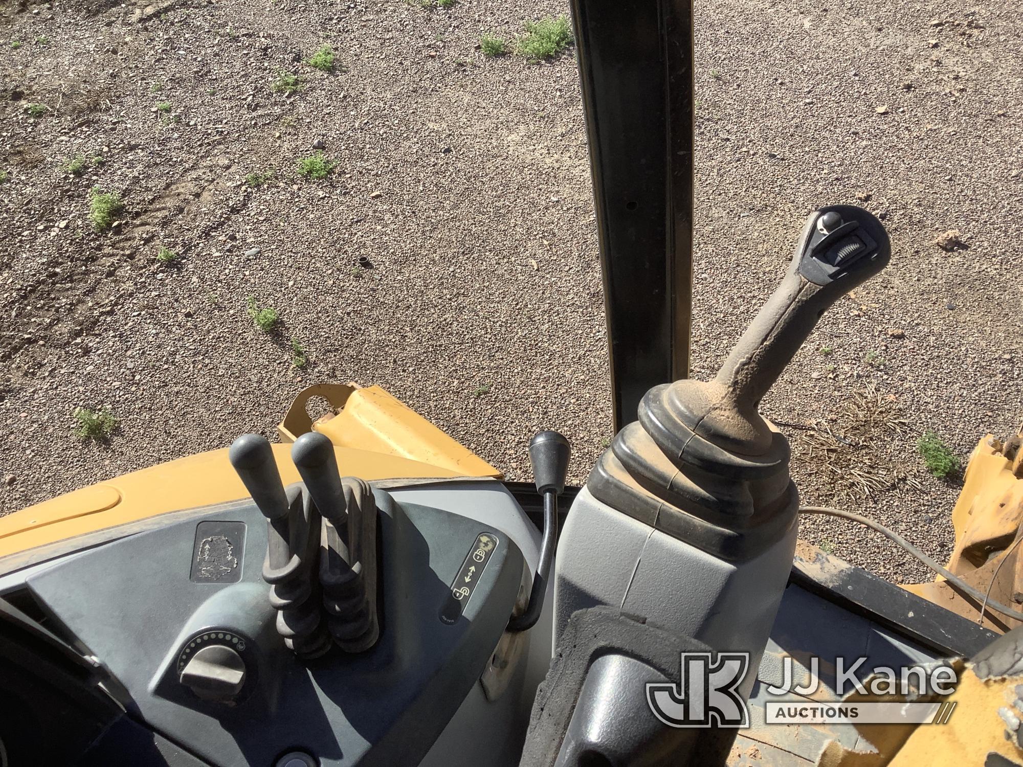 (Phoenix, AZ) 2015 Caterpillar 420F Tractor Loader Backhoe Runs, Moves, & Operates