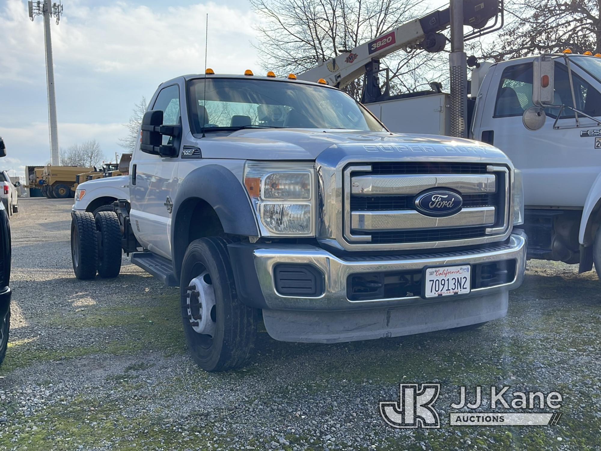 (Pleasant Grove, CA) 2013 Ford F550 Cab & Chassis Runs & Moves) (Needs New Batteries