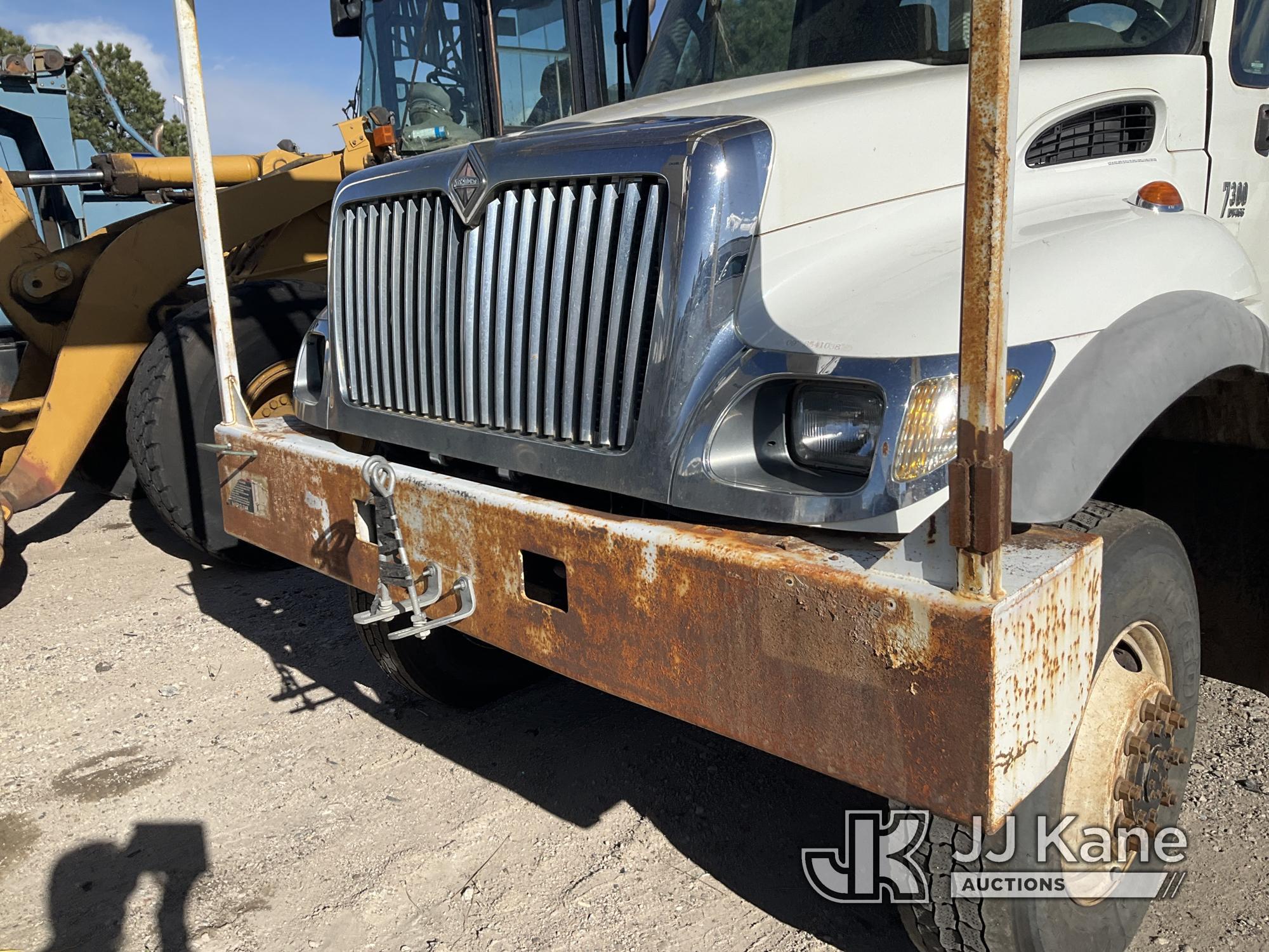 (Castle Rock, CO) Altec AA755L, Material Handling Bucket Truck rear mounted on 2007 International 73