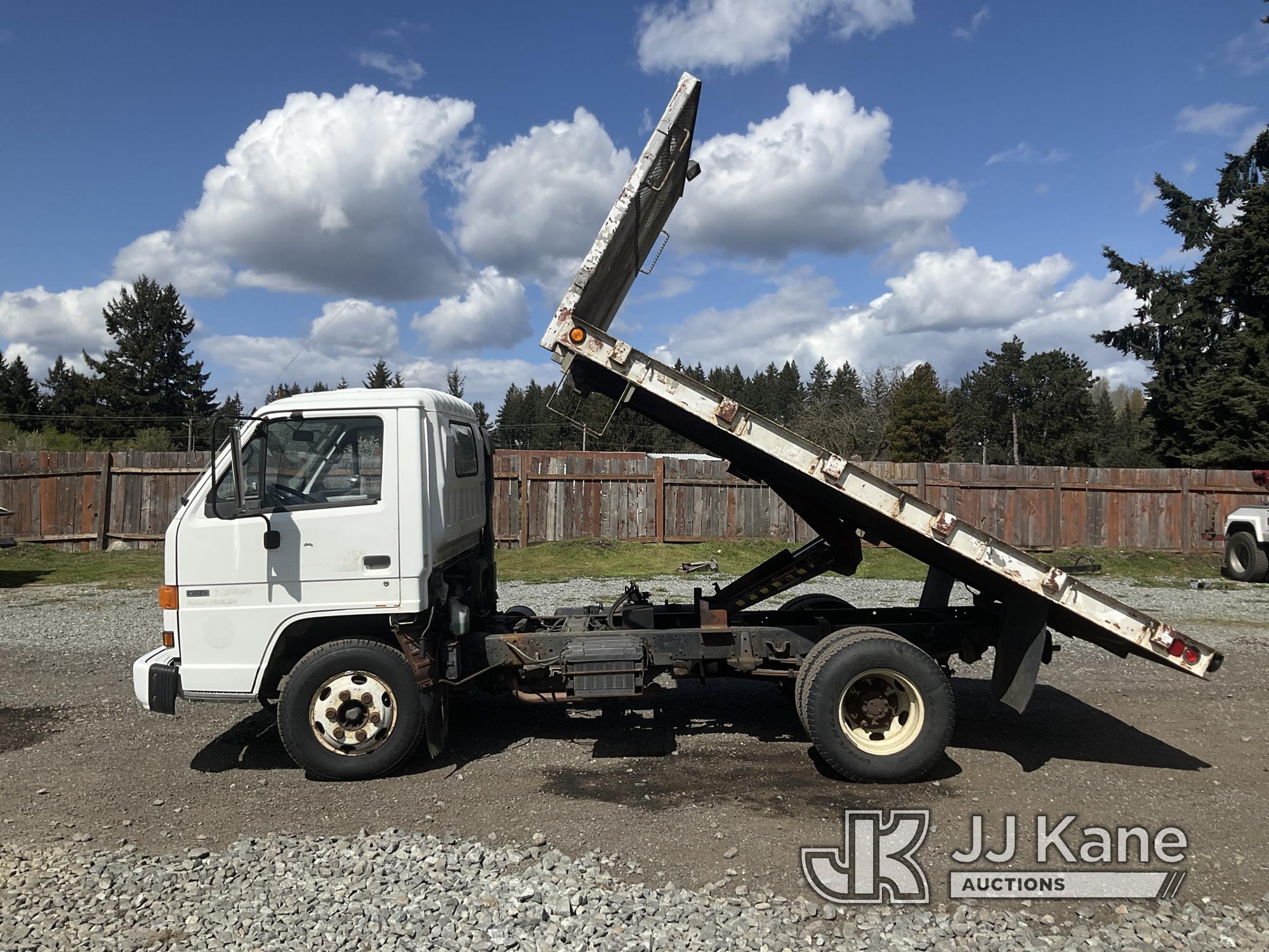 (Tacoma, WA) 1992 Isuzu NPR Flatbed/Dump Truck Runs, Moves & Operates