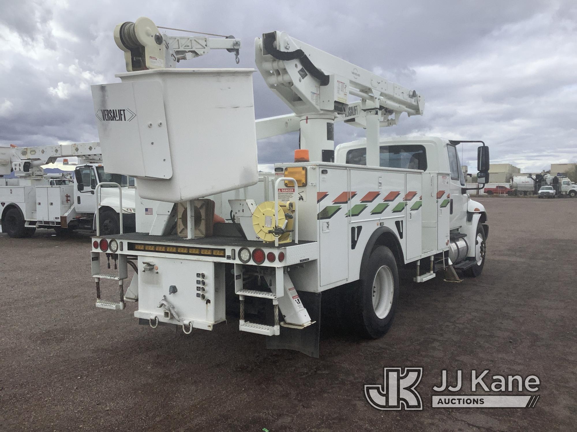 (Phoenix, AZ) Versalift VST-52I, Articulating & Telescopic Material Handling Bucket Truck rear mount