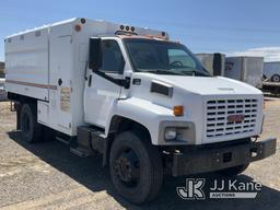 (Keenesburg, CO) 2006 GMC C6500 Chipper Dump Truck Runs & Moves) (Runs Rough, Knocks, Smokes, Check