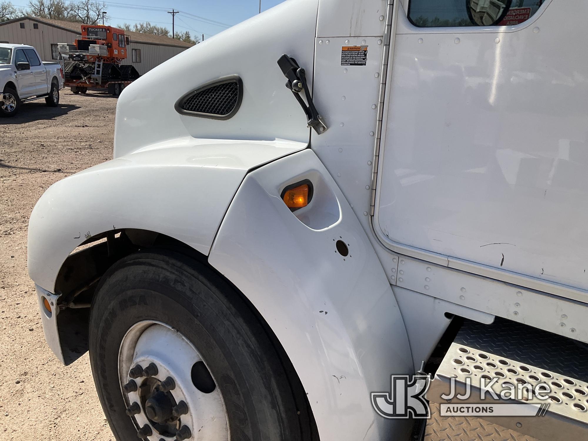 (Castle Rock, CO) 2005 Kenworth T300 Flatbed/Service Truck, Trailer NOT Included Runs, Moves & Opera