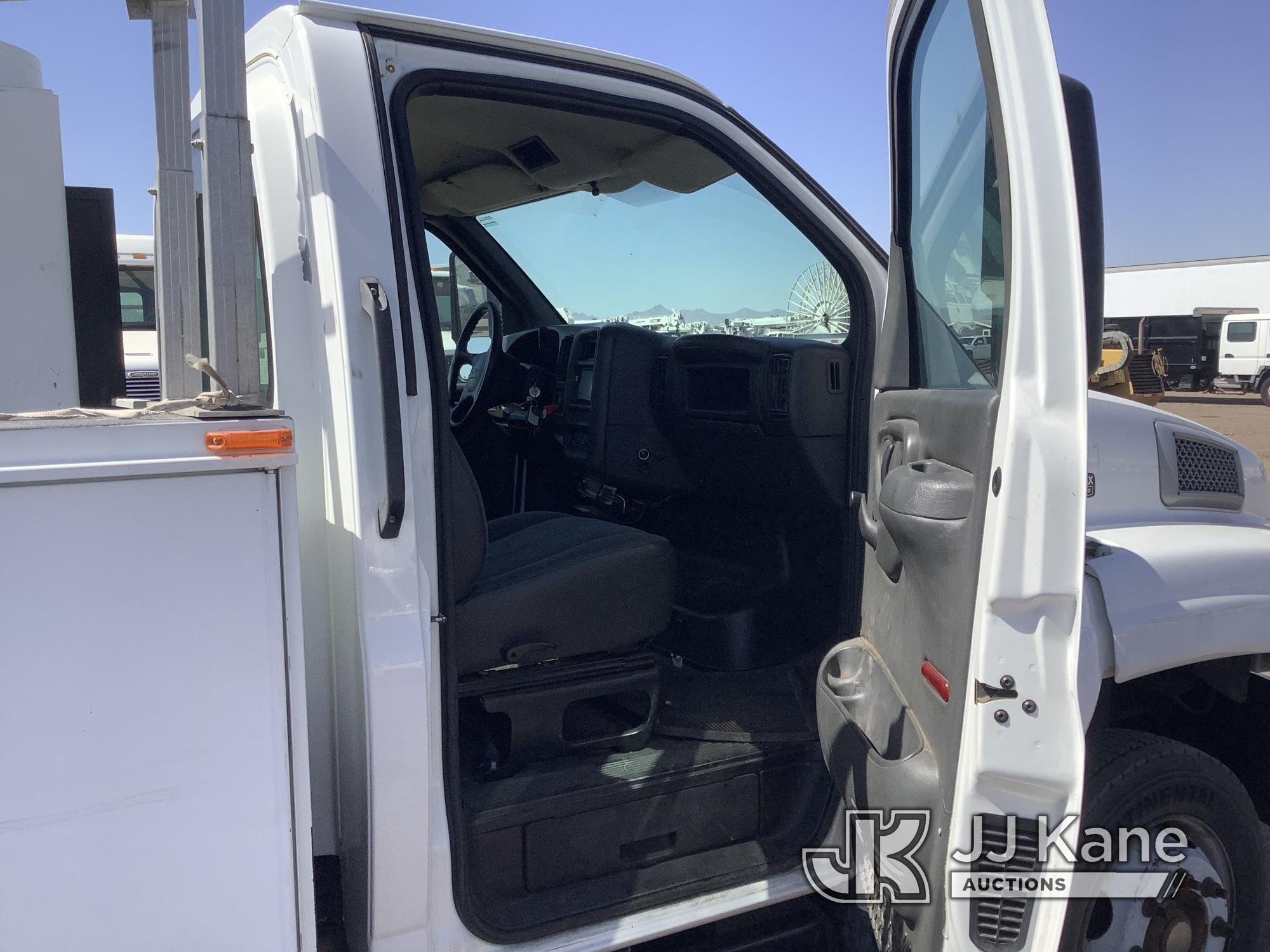 (Phoenix, AZ) ETI ETC35S-NT, Non-Insulated Bucket Truck mounted behind cab on 2008 Chevrolet C5500 U