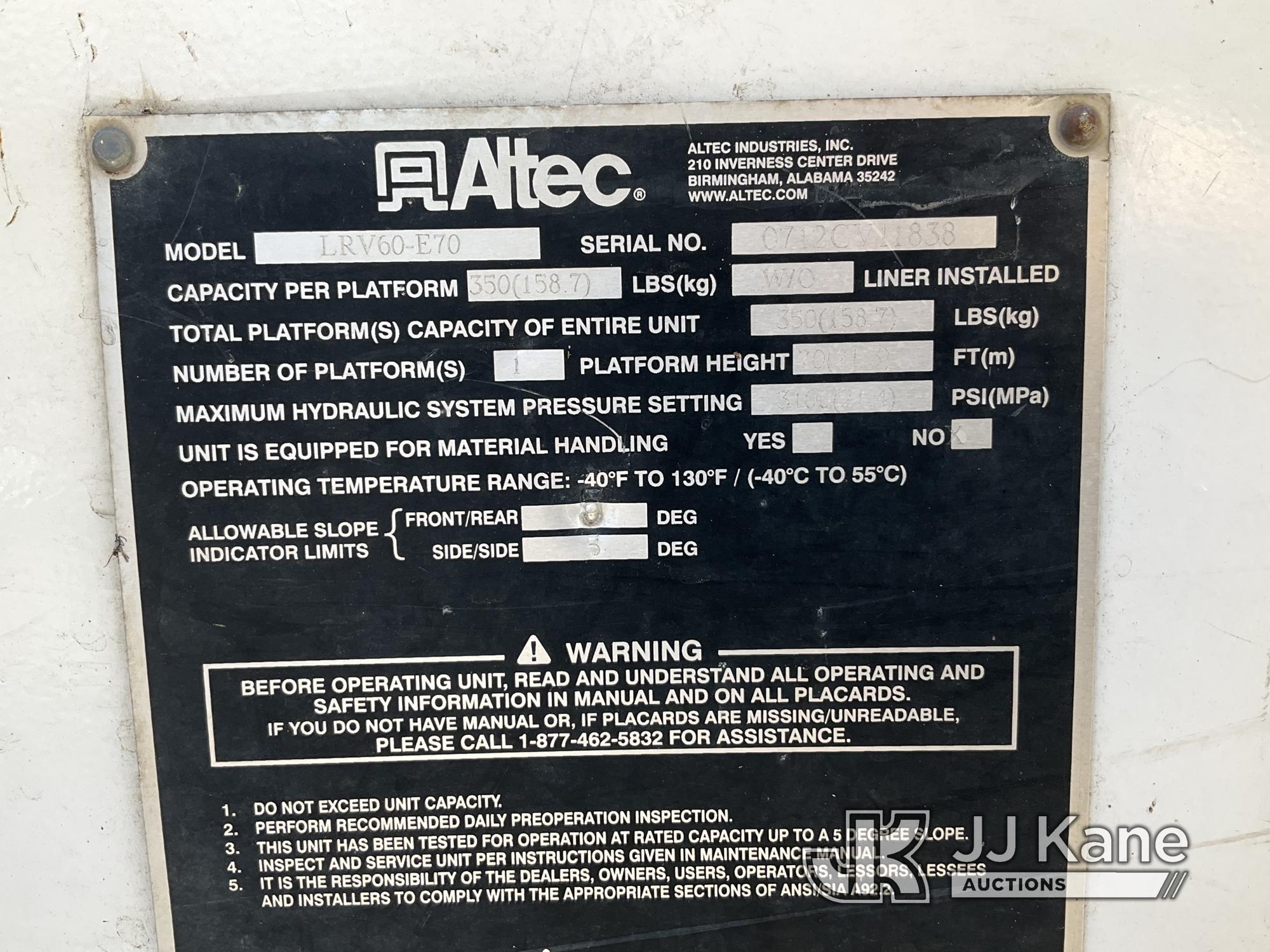 (Anderson, CA) Altec LRV60E70, Over-Center Elevator Bucket mounted behind cab on 2011 Ford F750 Chip