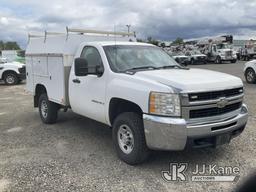 (Portland, OR) 2009 Chevrolet Silverado 2500HD 4x4 Enclosed Service Truck Runs & Moves) (Paint Damag