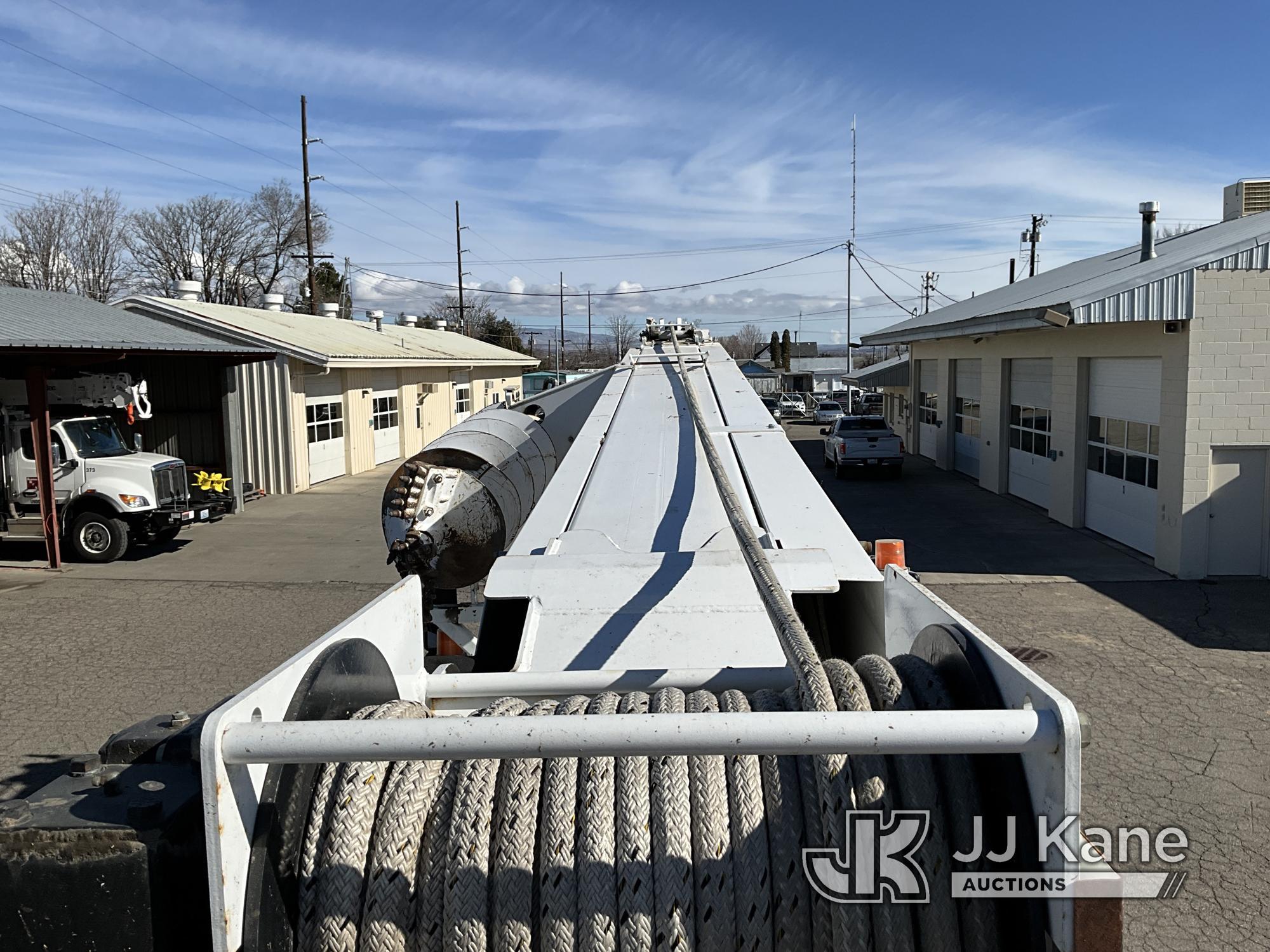 (Prosser, WA) Altec D2050-TR, Digger Derrick rear mounted on 2013 International 7500 T/A Utility Tru