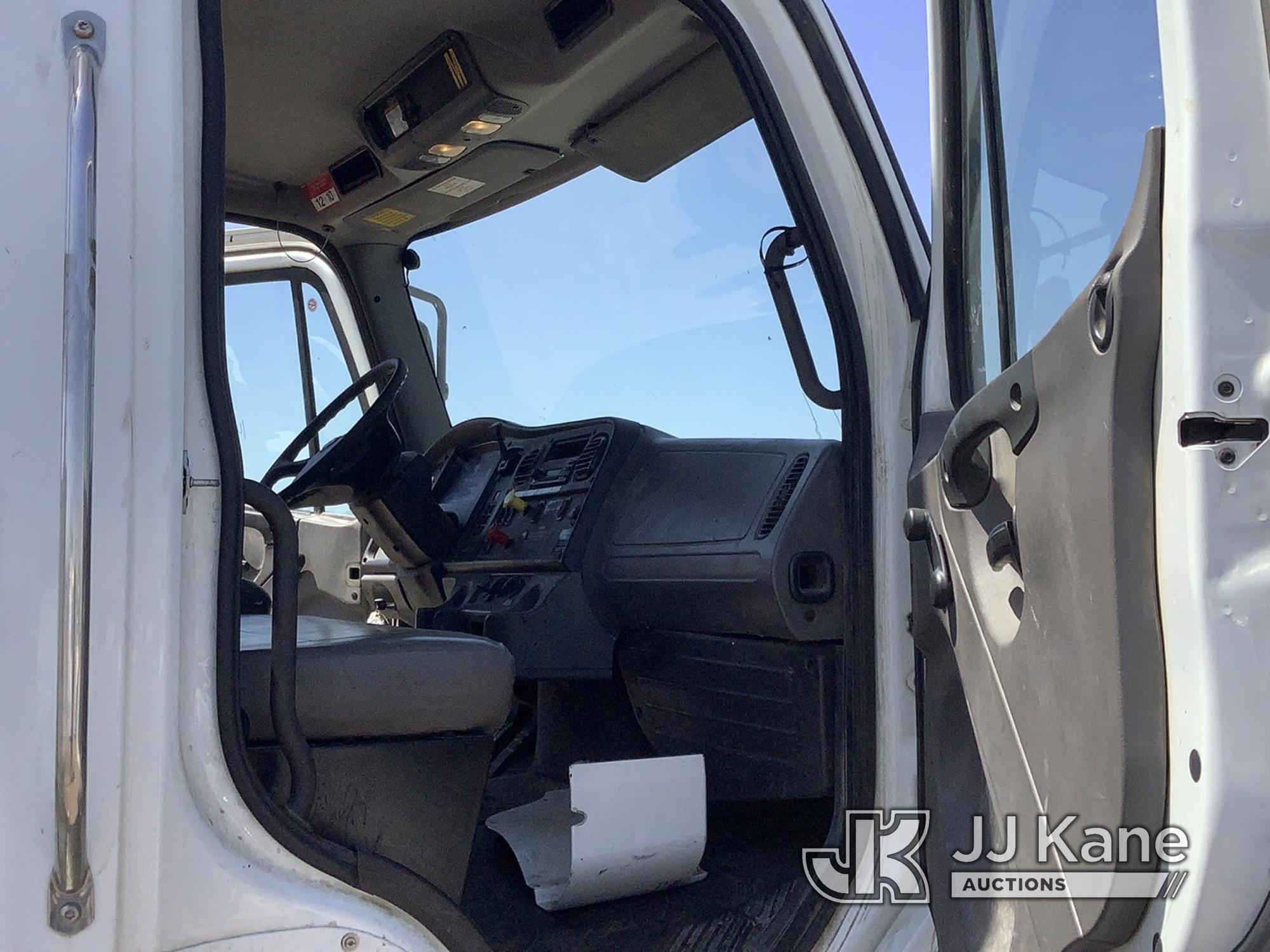 (Phoenix, AZ) Altec AN55E-OC, Material Handling Bucket Truck rear mounted on 2015 Freightliner M2 10
