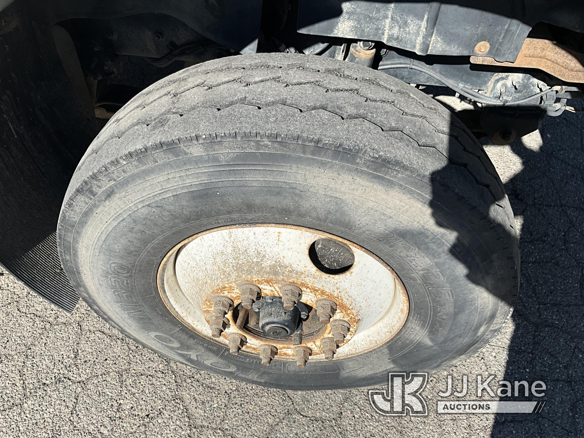 (Prosser, WA) Altec D2050-TR, Digger Derrick rear mounted on 2013 International 7500 T/A Utility Tru