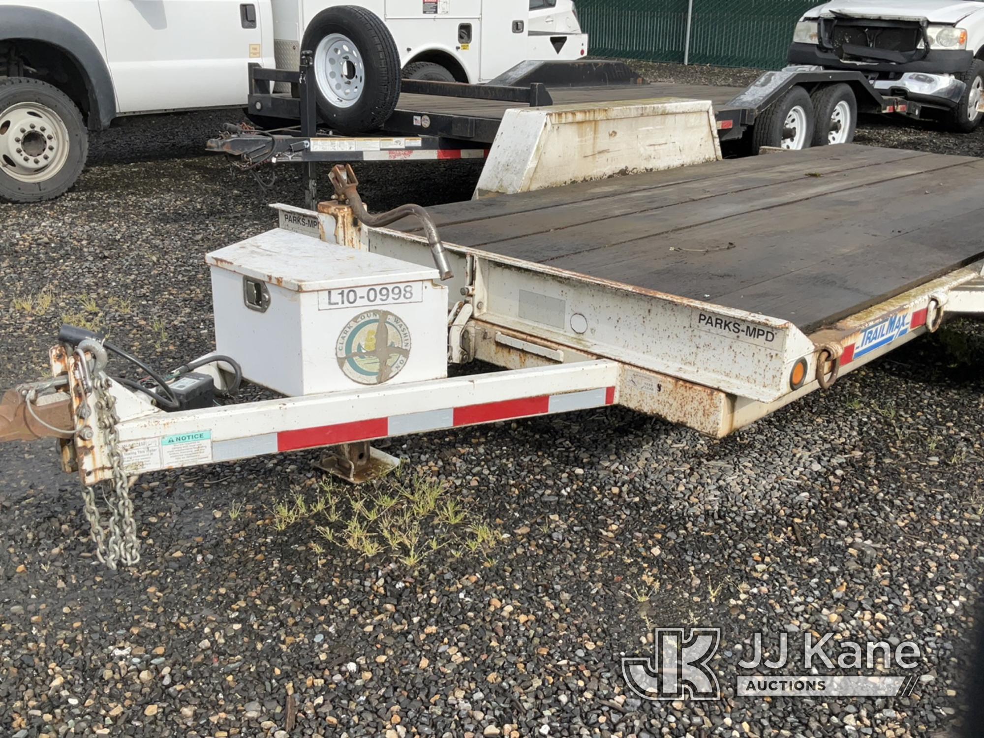 (Portland, OR) 2006 Trailmax T-10-UT T/A Tilt Bed Tagalong Equipment Trailer Towable & Tilt Operates