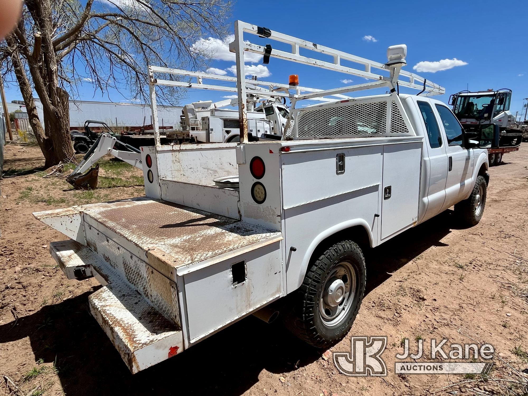 (Fort Defiance, AZ) 2011 Ford F350 4x4 Extended-Cab Service Truck, SCHEDULED LOAD-OUT on JUNE 5th-6t