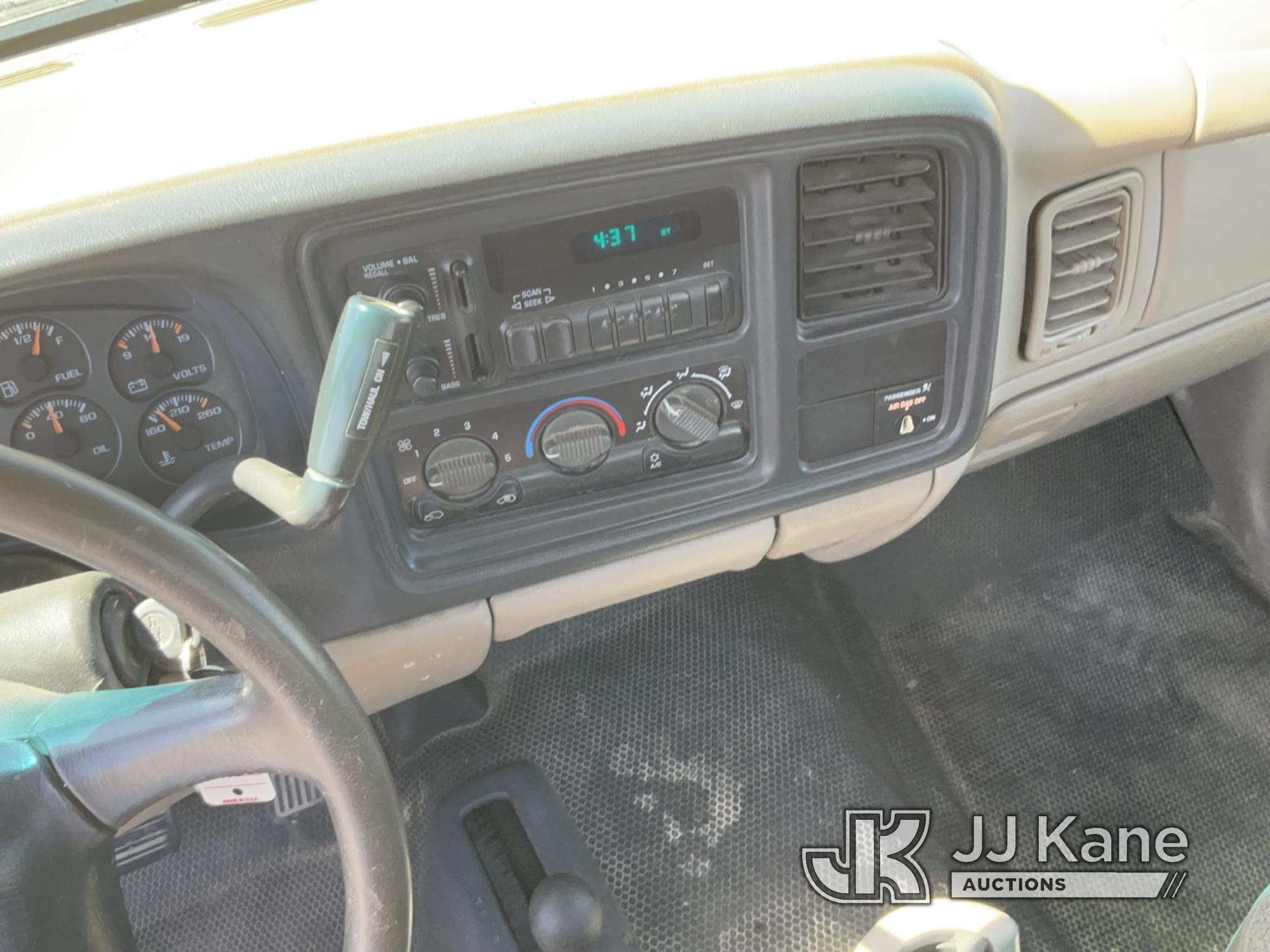 (Salt Lake City, UT) 2001 Chevrolet Silverado 2500HD 4x4 Service Truck Runs & Moves