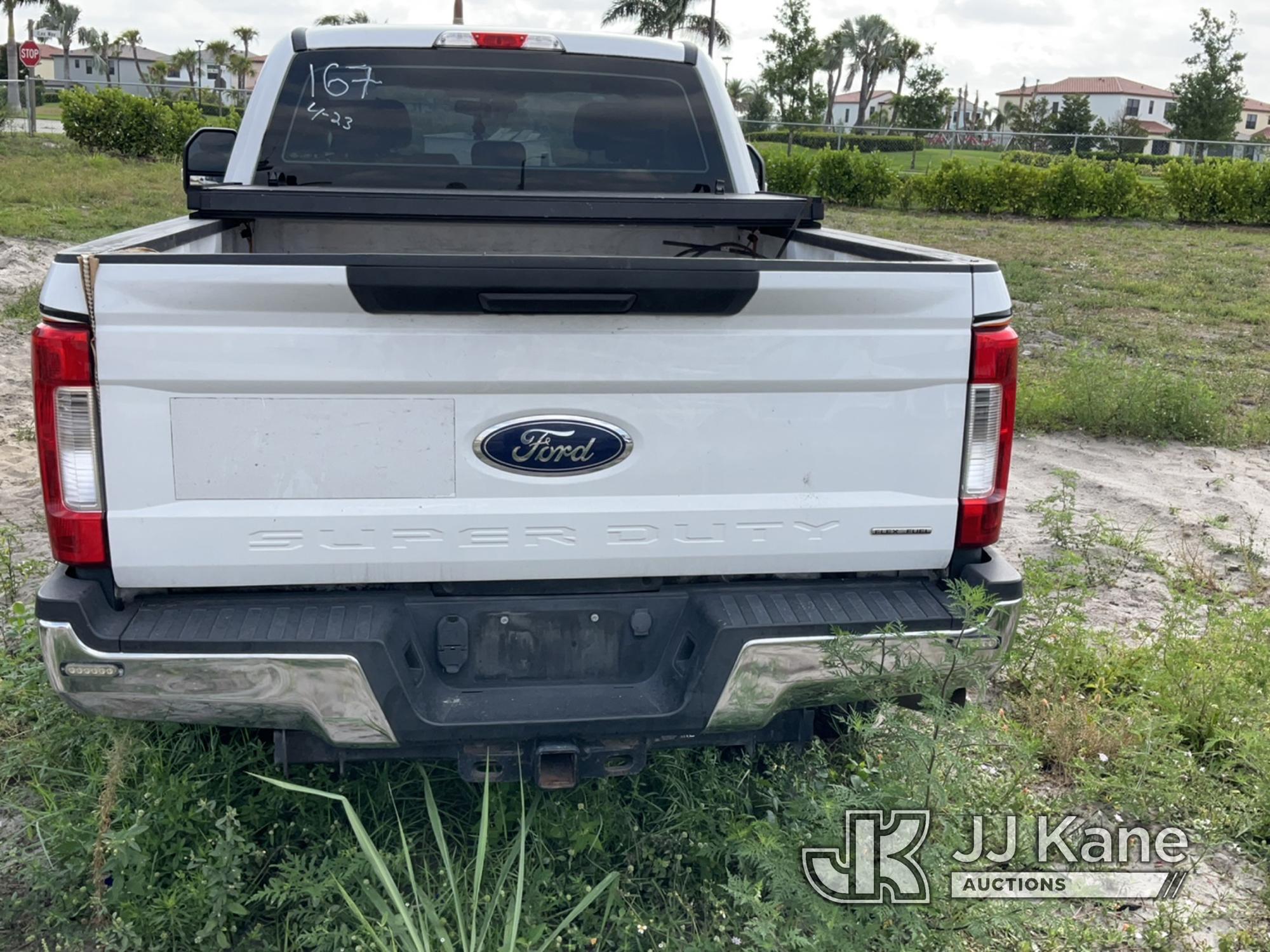 (Westlake, FL) 2017 Ford F250 4x4 Extended-Cab Pickup Truck Will Not Stay Running & Does Not Move) (