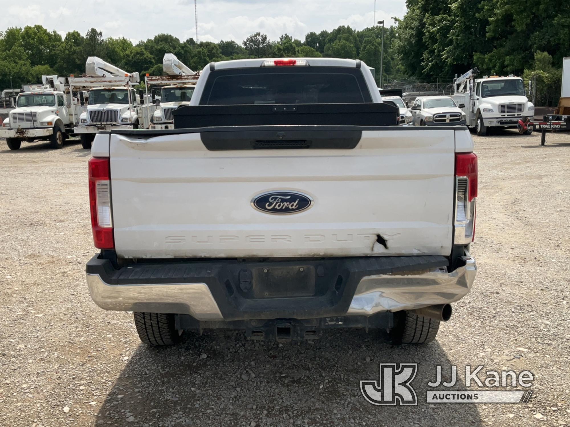 (Charlotte, NC) 2018 Ford F350 4x4 Extended-Cab Pickup Truck Runs & Moves) (Body Damage) (Seller Sta