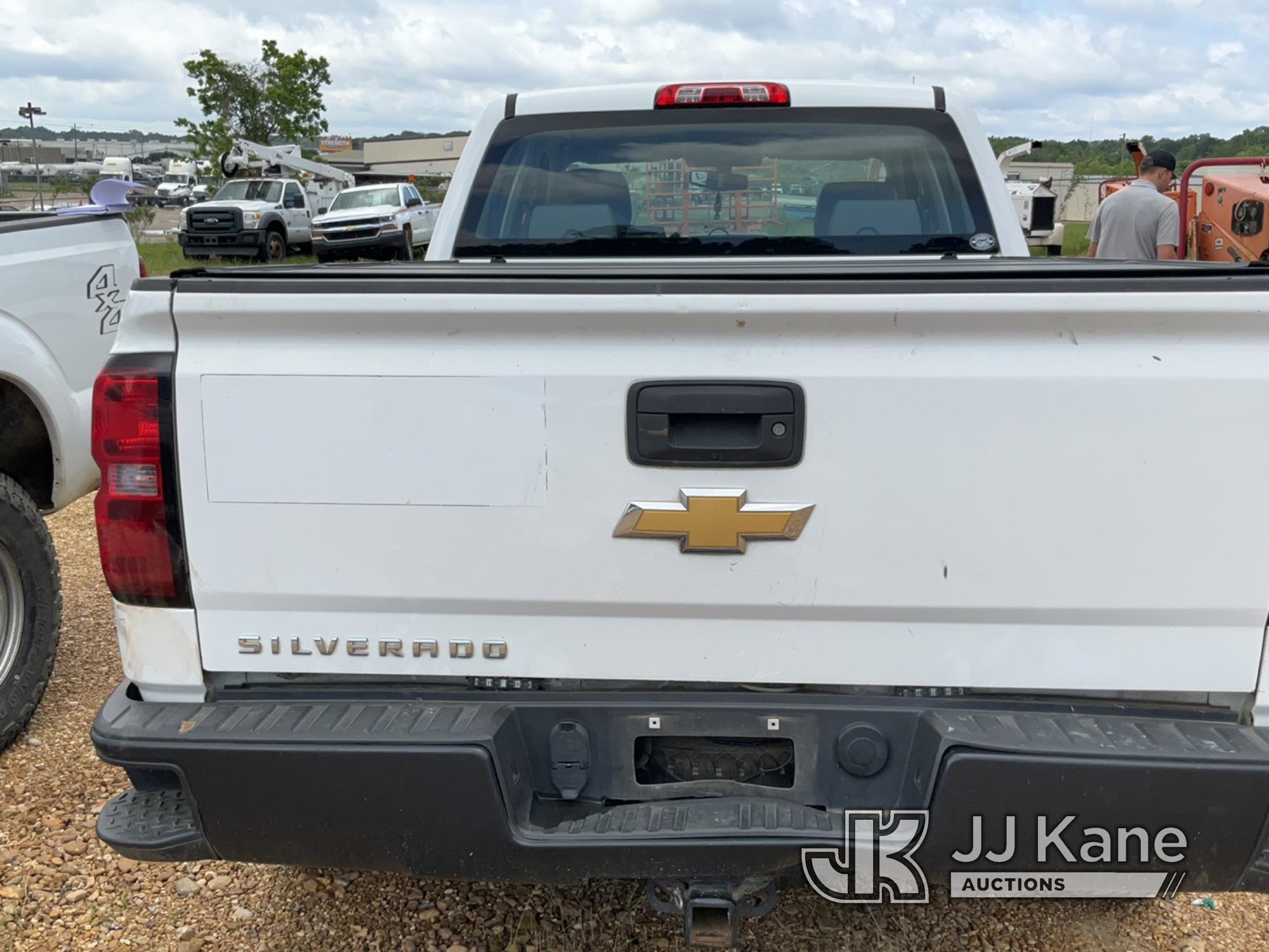 (Byram, MS) 2018 Chevrolet Silverado 1500 4x4 Extended-Cab Pickup Truck Runs & Moves, Check Engine L