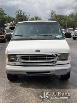 (Ocala, FL) 1999 Ford E350 Extended Passenger Van Runs, Moves, Service Engine Light On) ( Minor Body