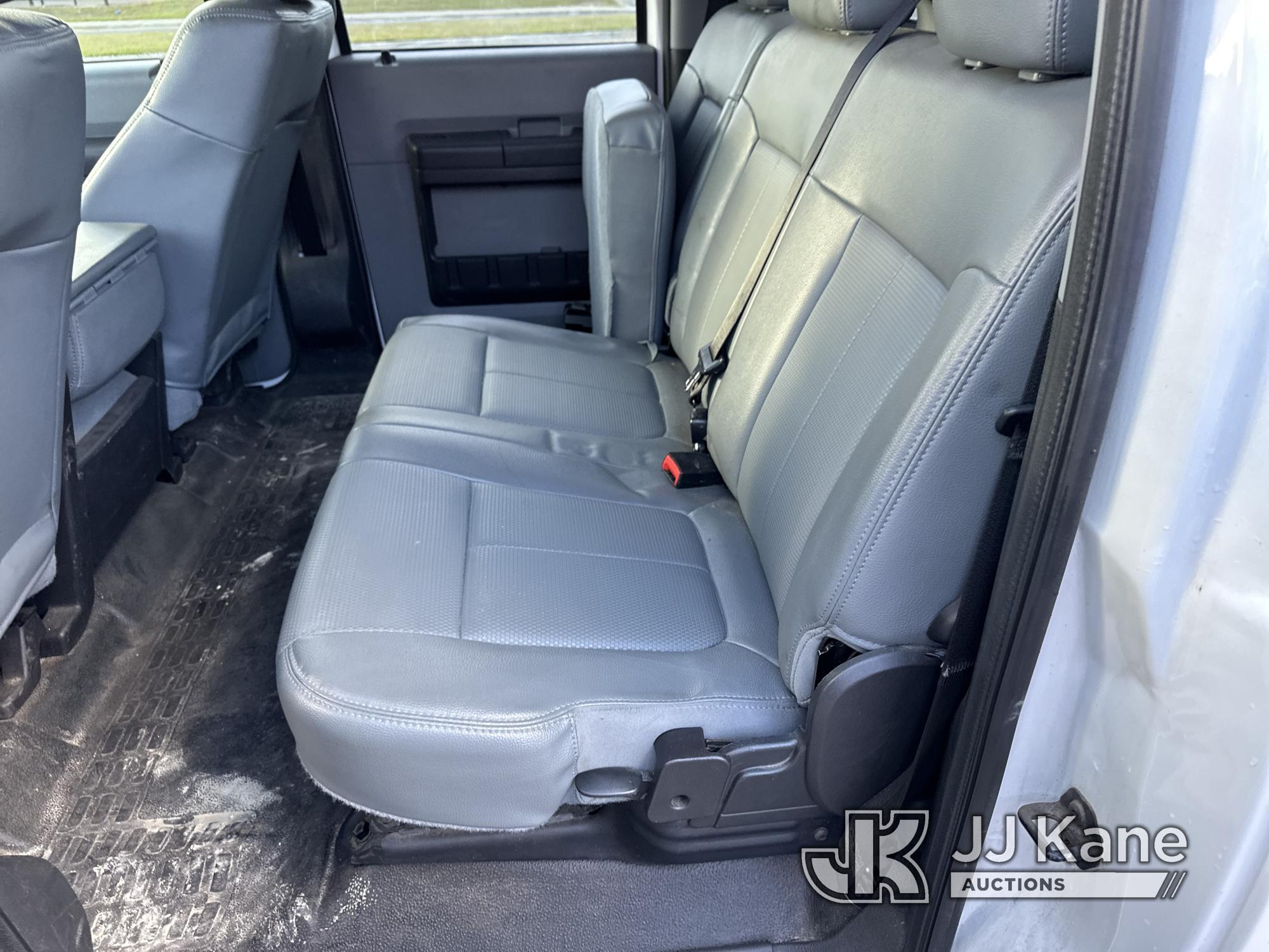 (Ocala, FL) 2016 Ford F250 4x4 Crew-Cab Pickup Truck Duke Unit) (Runs & Moves) (Body Danage