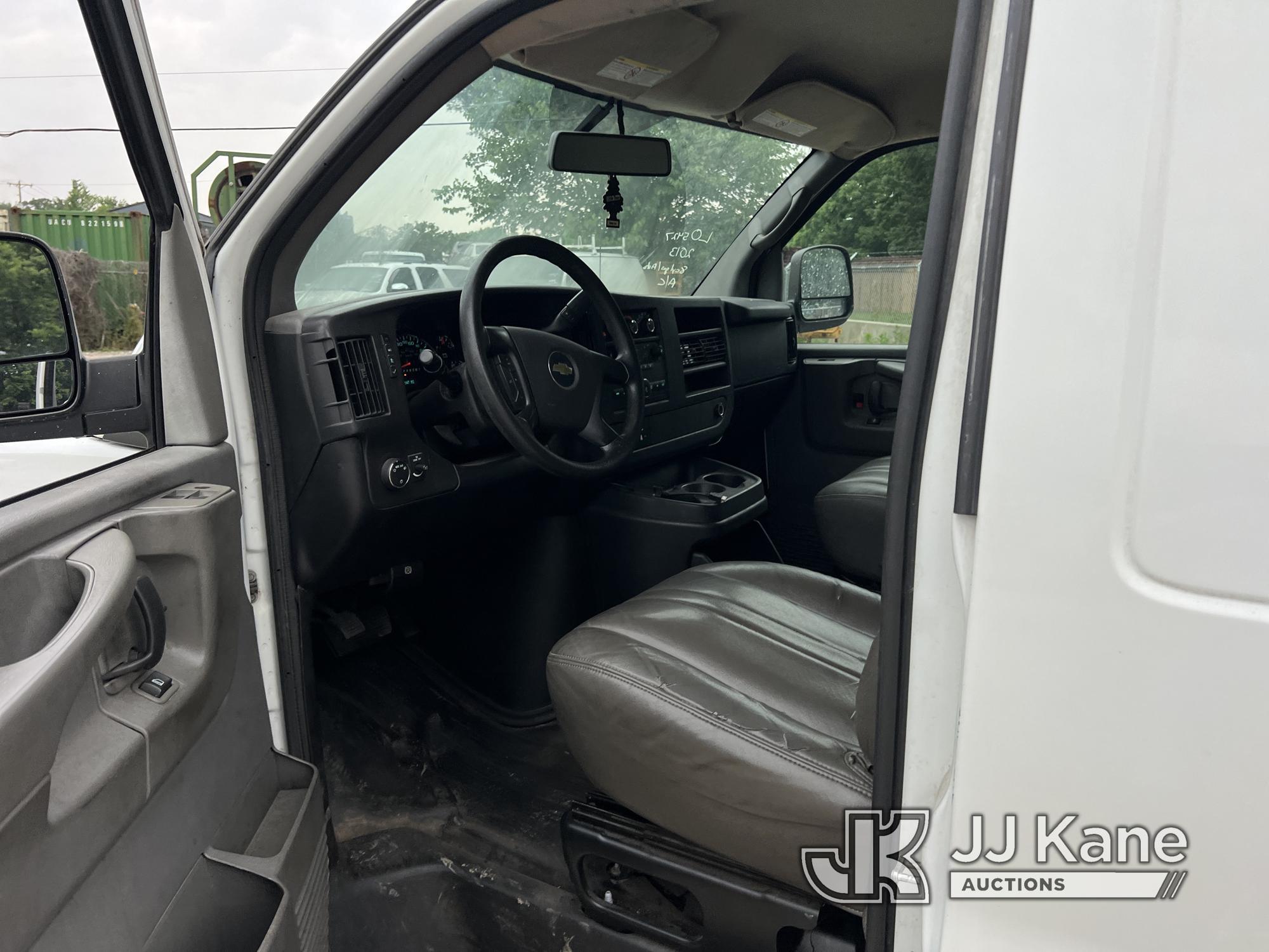 (Charlotte, NC) 2013 Chevrolet Express G2500 Cargo Van Runs & Moves) (Body/Paint Damage, Exhaust Lea