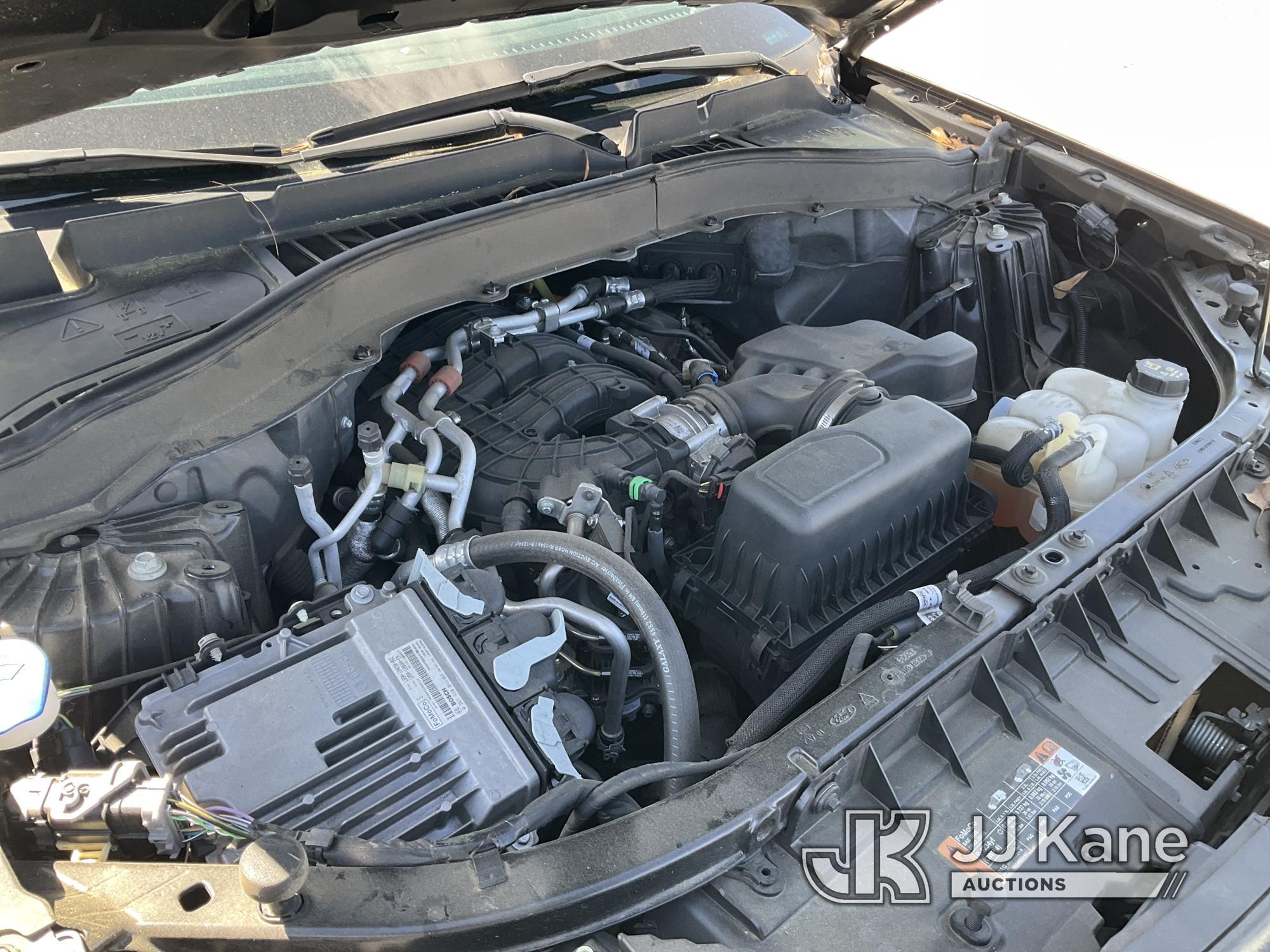 (Villa Rica, GA) 2020 Ford Explorer 4x4 4-Door Sport Utility Vehicle, (GA Power Unit) Wrecked) (Runs