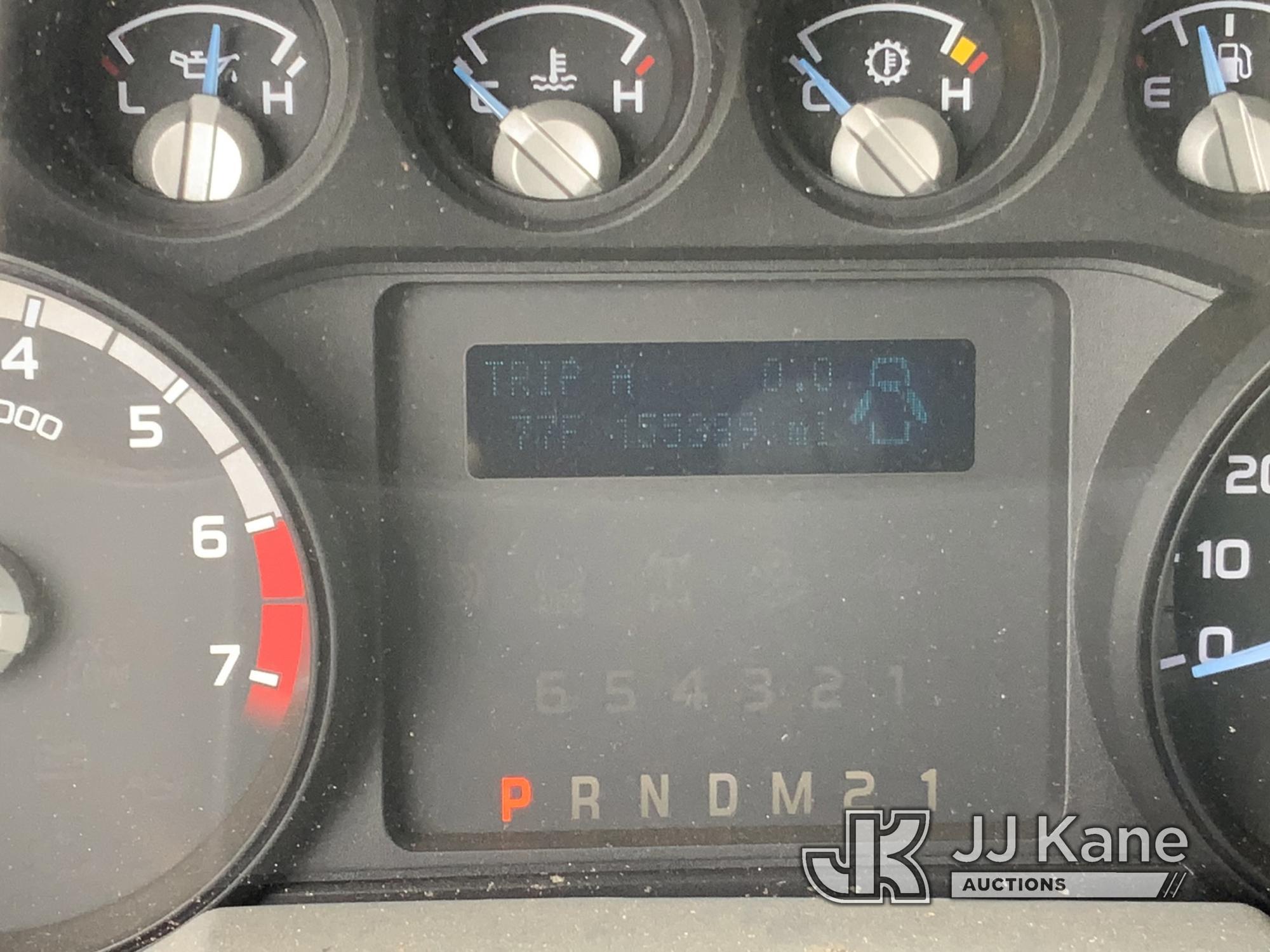 (Shelby, NC) 2016 Ford F250 4x4 Crew-Cab Pickup Truck Jump to Start, Runs, Moves) (Tire Pressure Lig