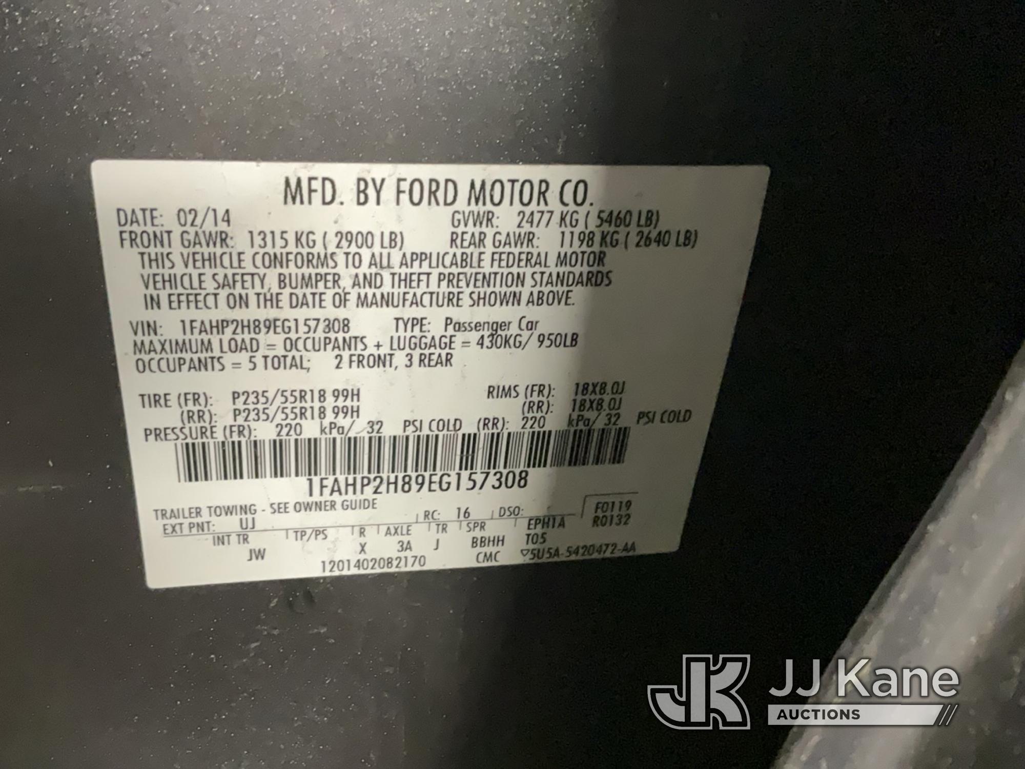 (Florence, SC) 2014 Ford Taurus 4-Door Sedan Runs & Moves) (Check Engine Light On, Check Charging Sy