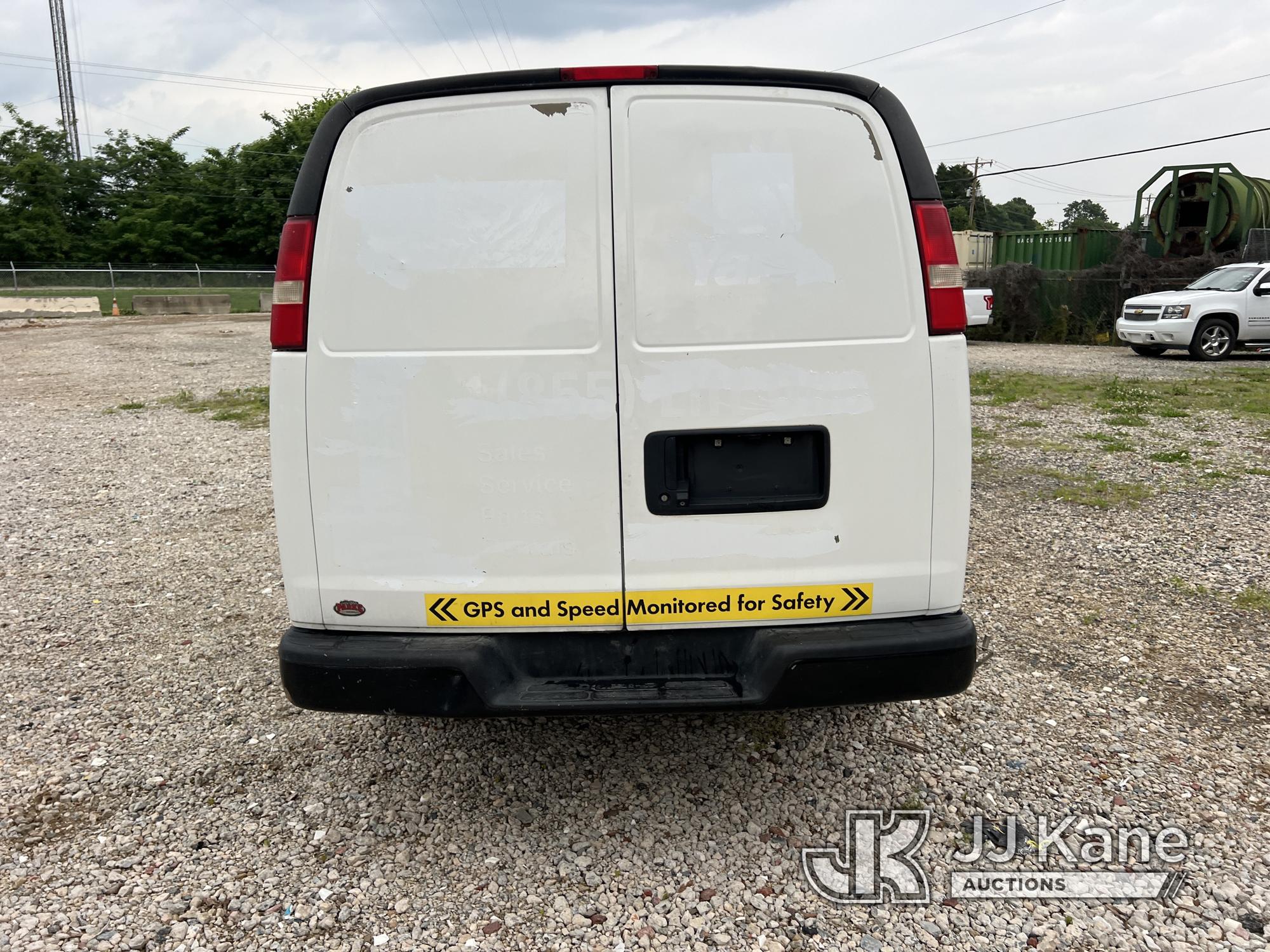 (Charlotte, NC) 2013 Chevrolet Express G2500 Cargo Van Runs & Moves) (Body/Paint Damage, Exhaust Lea