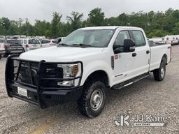 (Verona, KY) 2018 Ford F250 4x4 Crew-Cab Pickup Truck Runs & Moves) (Check Engine Light On, Exhaust