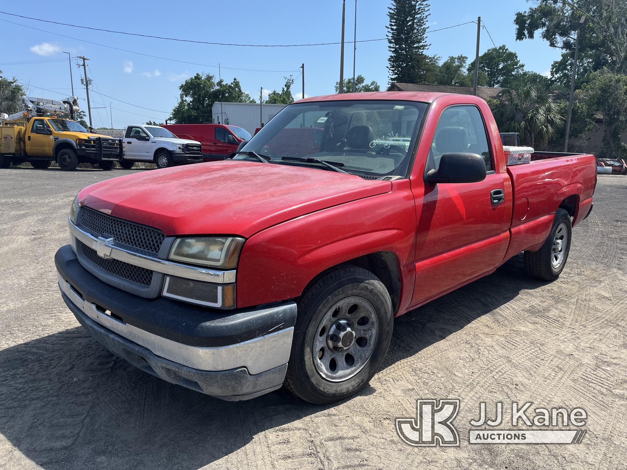 (Tampa, FL) 2005 Chevrolet Silverado 1500 Pickup Truck Runs & Moves) (Paint Damage