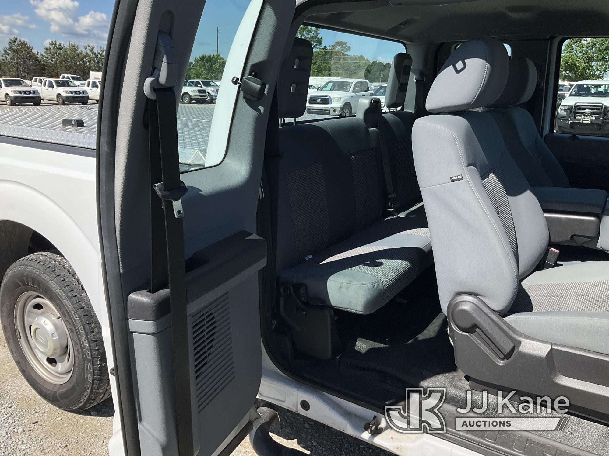 (Villa Rica, GA) 2015 Ford F250 Extended-Cab Pickup Truck, (GA Power Unit) Runs & Moves