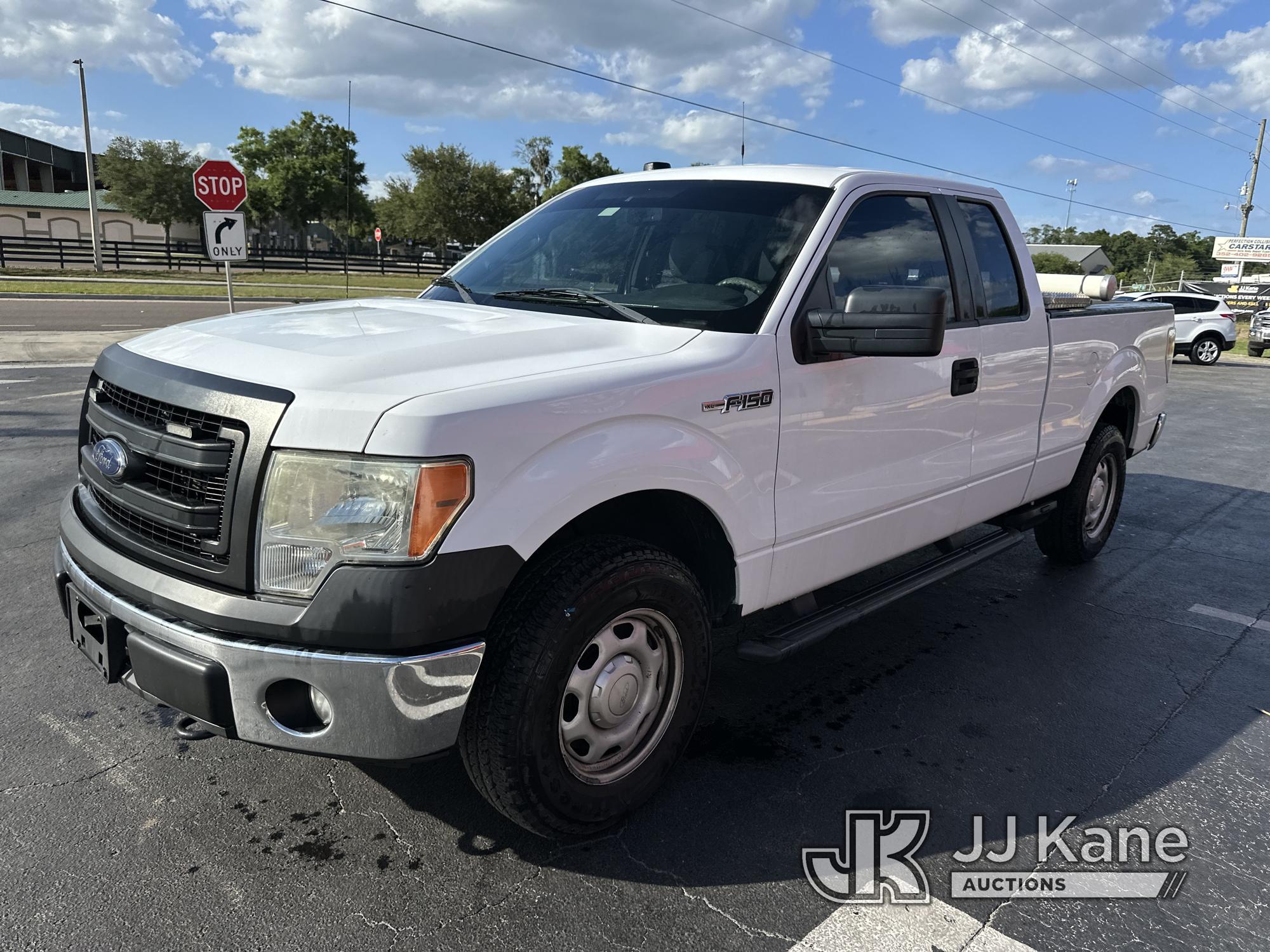 (Ocala, FL) 2014 Ford F150 4x4 Extended-Cab Pickup Truck Duke Unit) (Runs & Moves