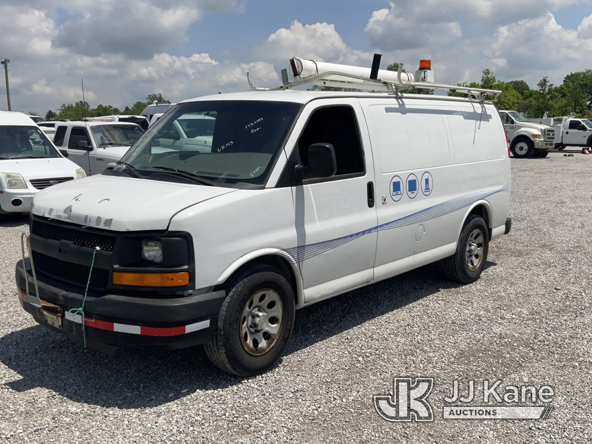 (Verona, KY) 2012 Chevrolet Express G1500 Cargo Van Runs & Moves) (Rust, Body & Paint Damage