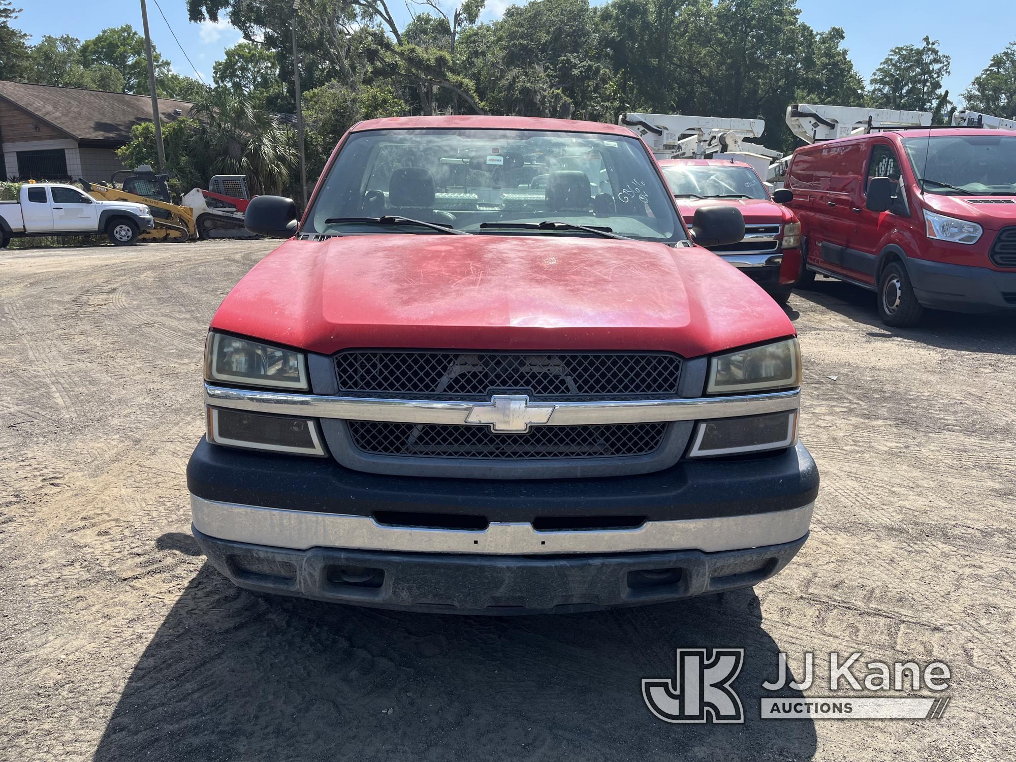 (Tampa, FL) 2005 Chevrolet Silverado 1500 Pickup Truck Runs & Moves) (Paint Damage