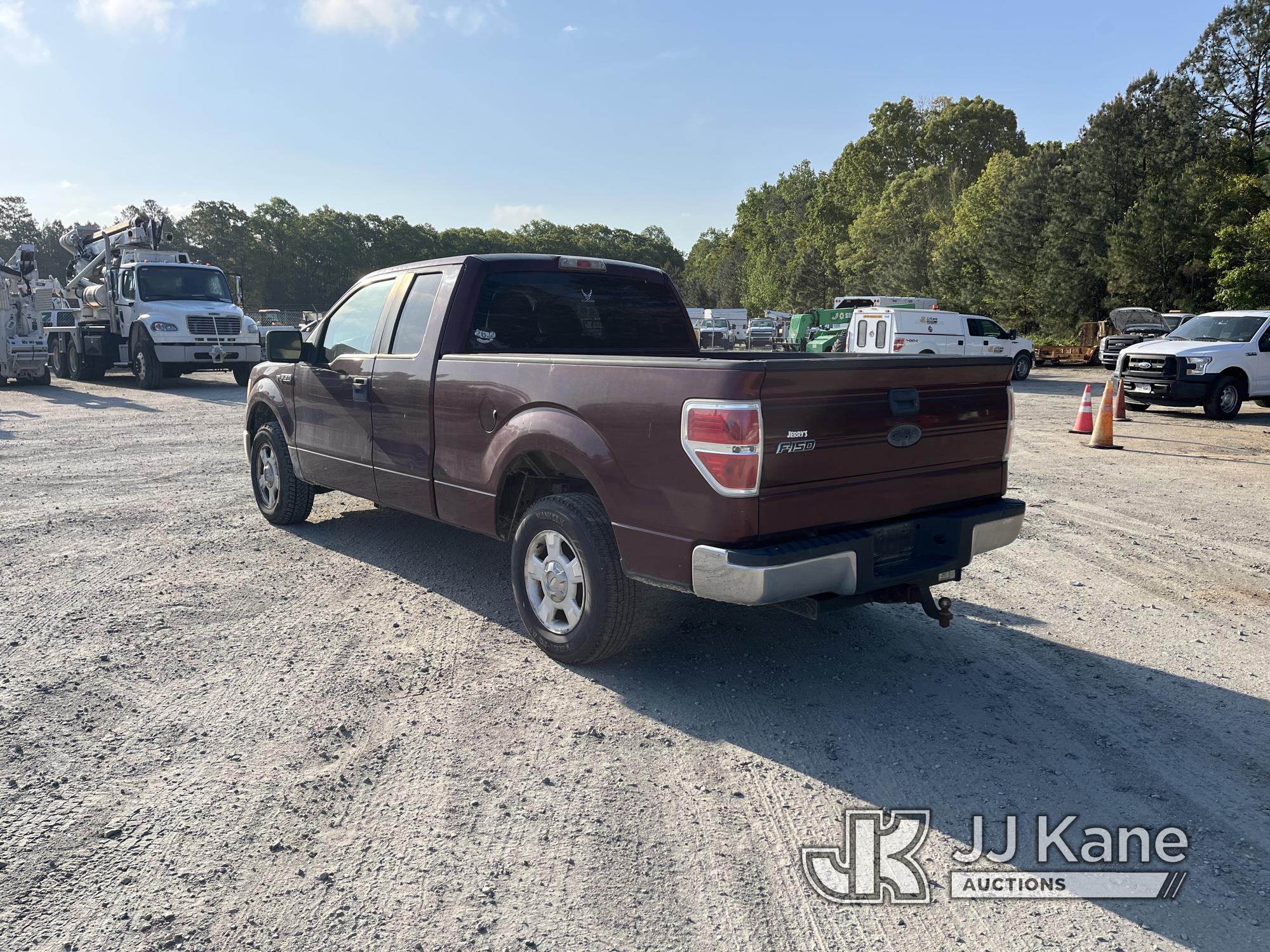 (Chester, VA) 2010 Ford F150 Extended-Cab Pickup Truck Runs & Moves