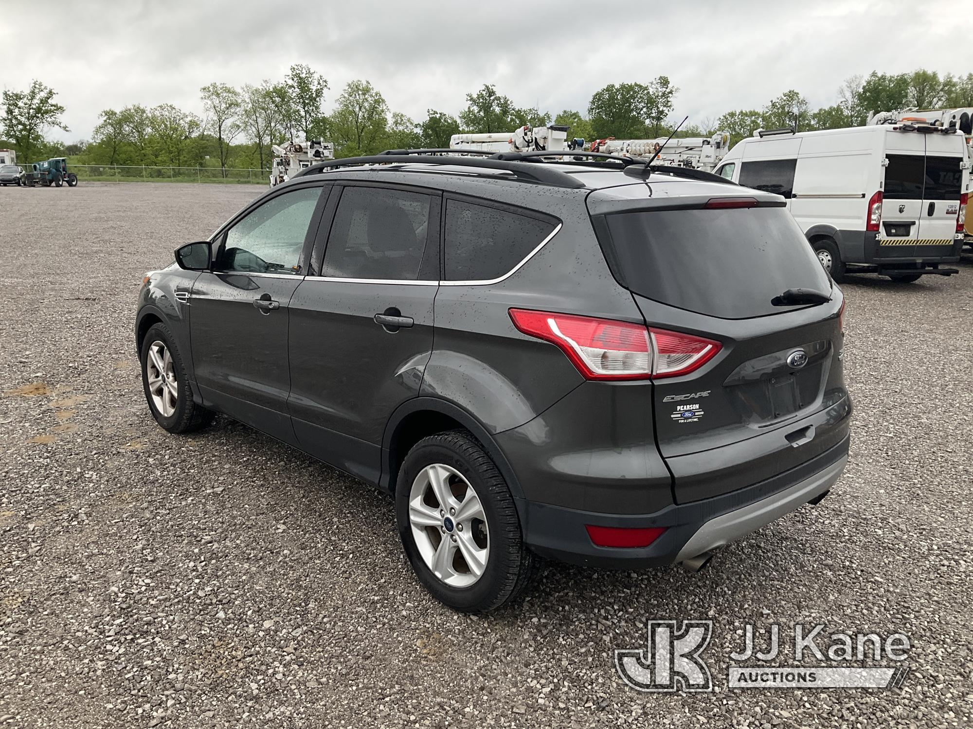 (Verona, KY) 2016 Ford Escape 4x4 4-Door Sport Utility Vehicle Runs & Moves) (Duke Unit