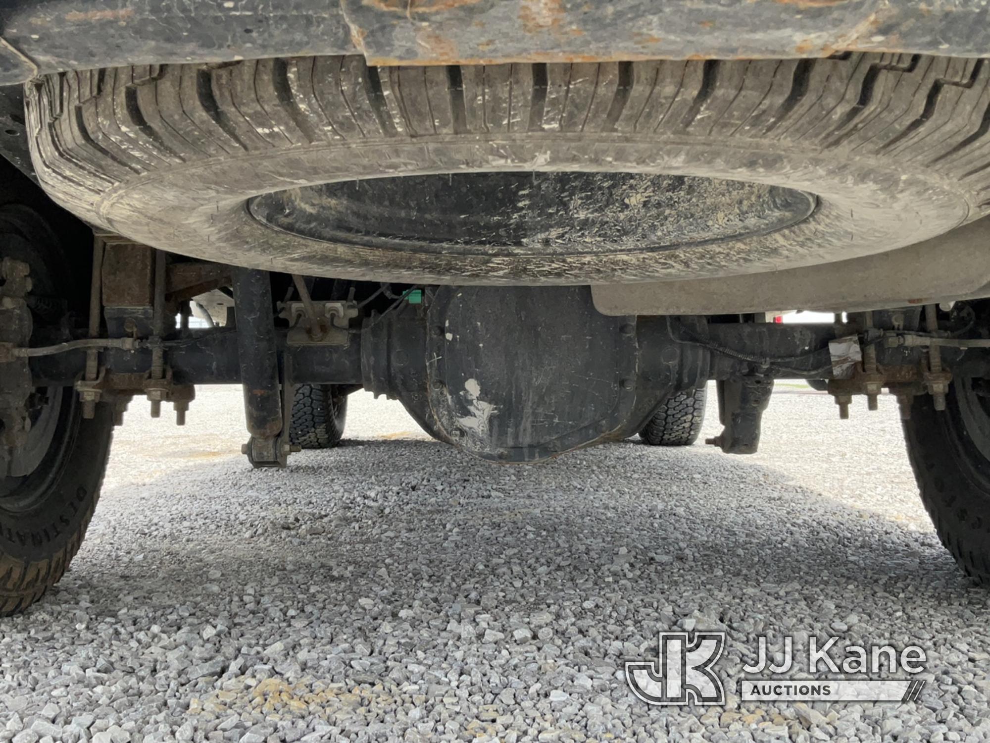 (Verona, KY) 2016 Ford F350 4x4 Pickup Truck Runs & Moves) (Body Damage) (Duke Unit