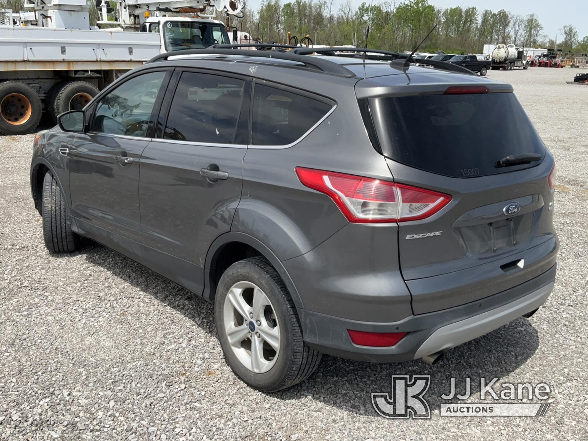 (Verona, KY) 2014 Ford Escape 4x4 4-Door Sport Utility Vehicle Runs & Moves) (Body Damage) (Duke Uni