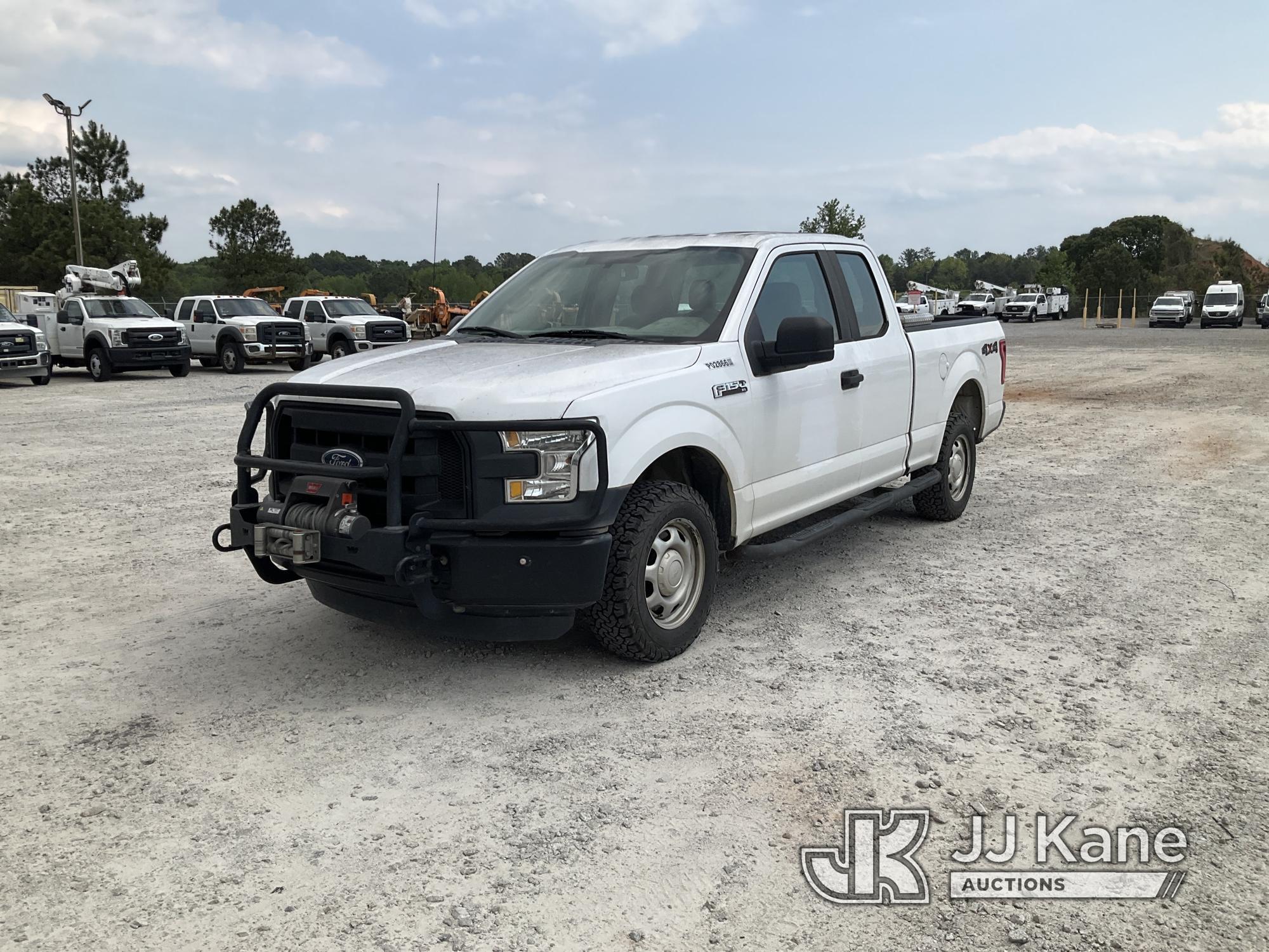 (Villa Rica, GA) 2016 Ford F150 4x4 Extended-Cab Pickup Truck, (GA Power Unit) Runs & Moves