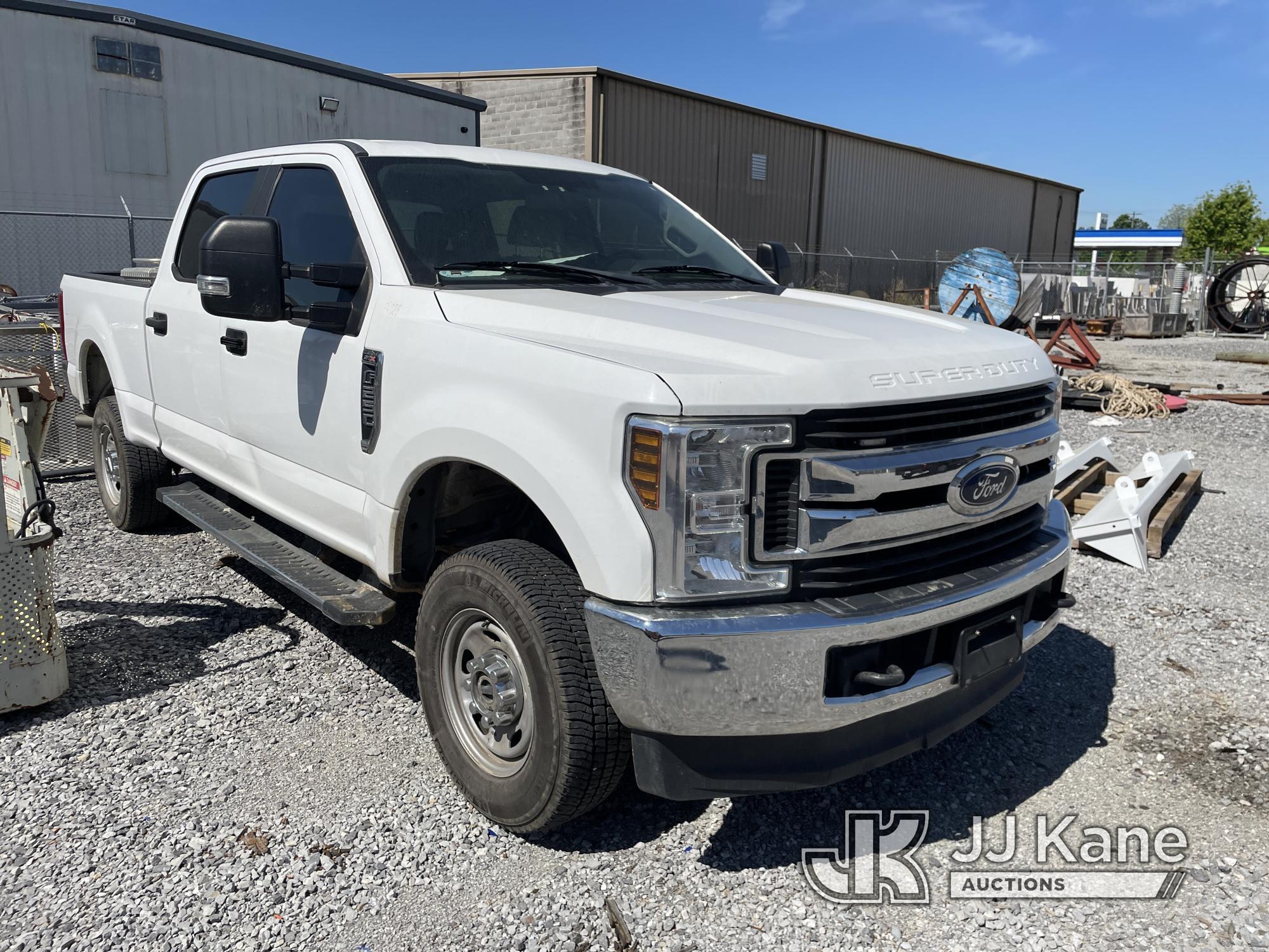 (Chattanooga, TN) 2019 Ford F250 4x4 Crew-Cab Pickup Truck Not Running & Condition Unknown) (Minor B