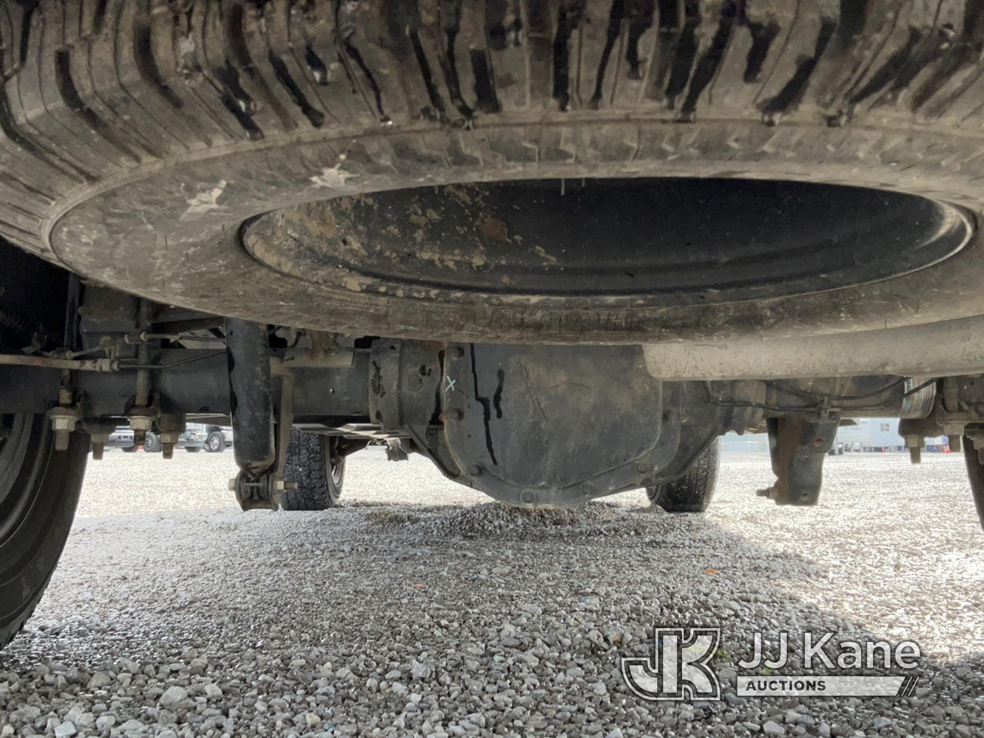 (Verona, KY) 2016 Ford F250 4x4 Pickup Truck Runs & Moves) (Body Damage) (Duke Unit