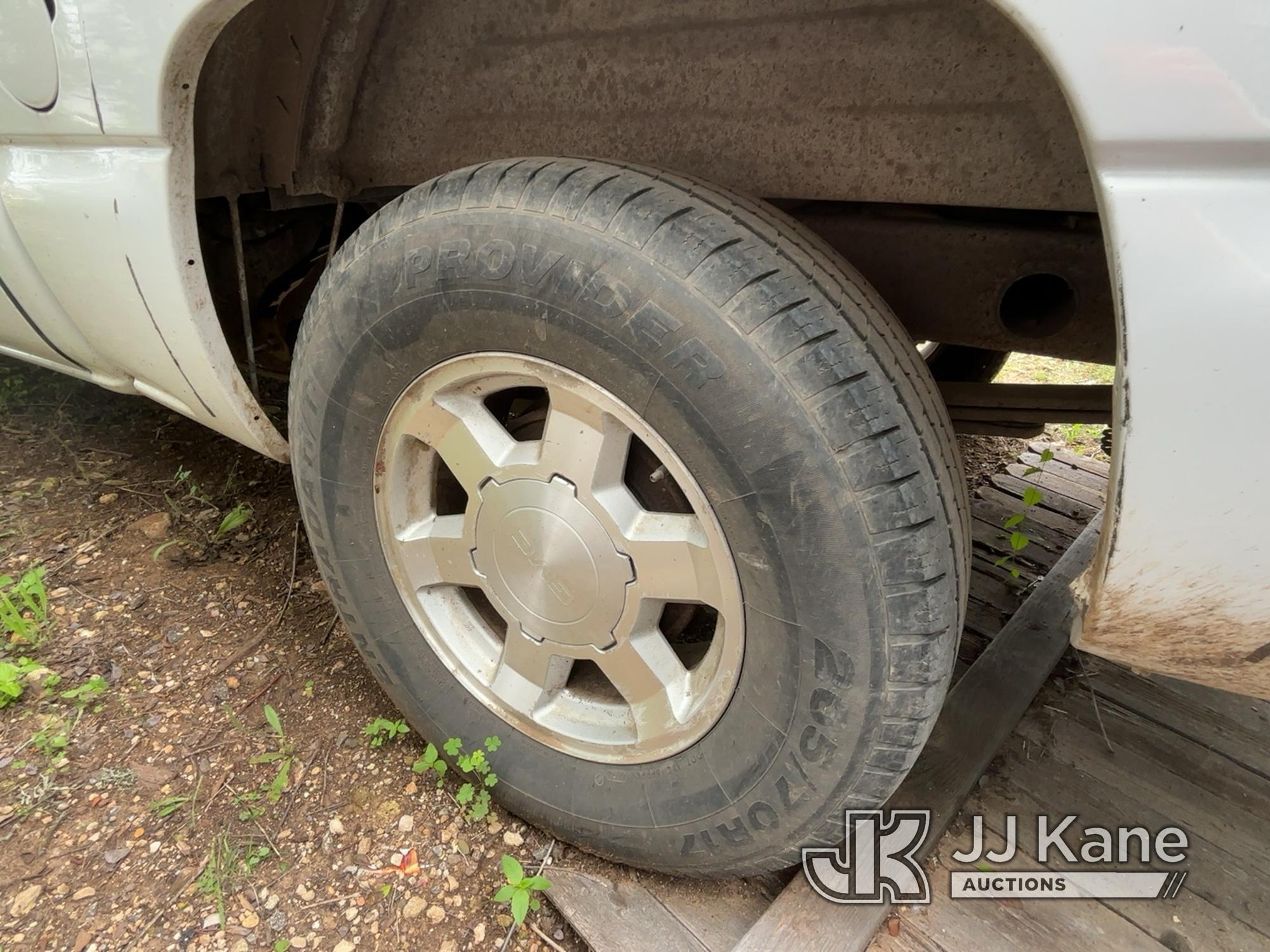 (Austin, TX) 2006 GMC Sierra 1500 4x4 Crew-Cab Pickup Truck Not Running, Condition Unknown) (Missing