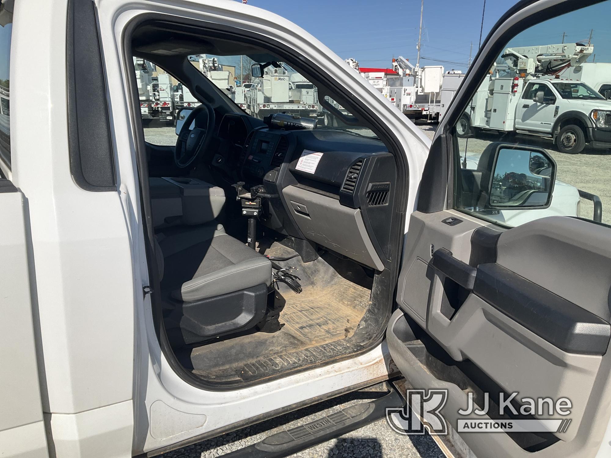 (Villa Rica, GA) 2016 Ford F150 4x4 Pickup Truck, (GA Power Unit) Runs & Moves) (Windshield Chipped