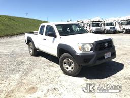 (Mount Airy, NC) 2015 Toyota Tacoma 4x4 Extended-Cab Pickup Truck