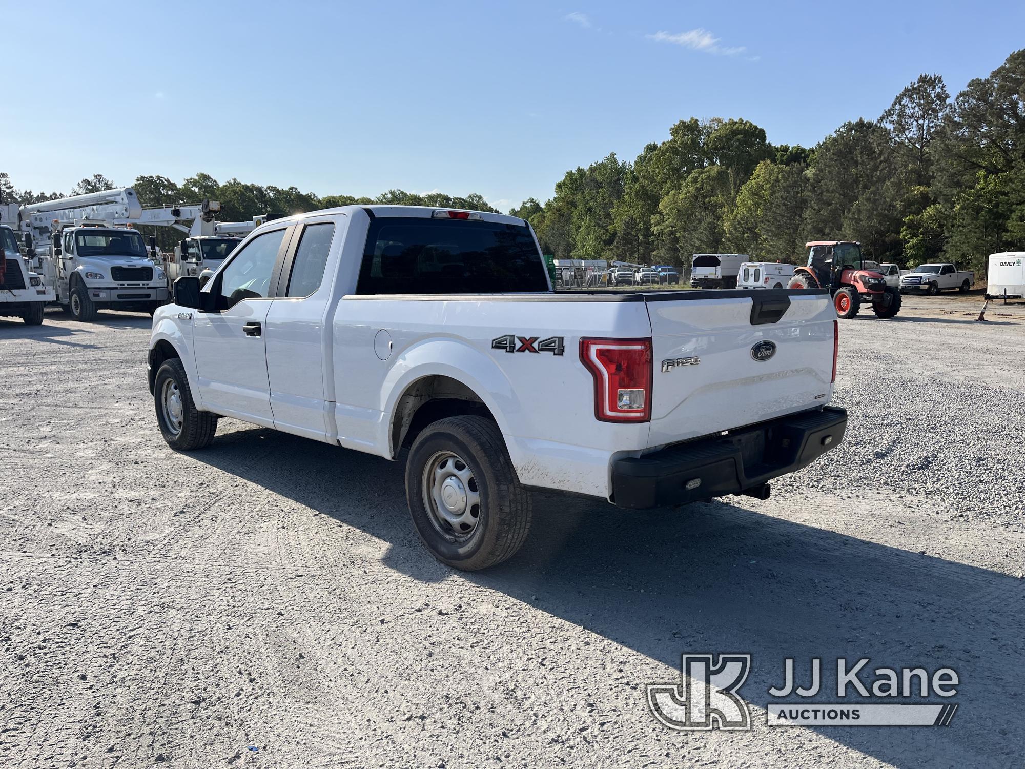 (Chester, VA) 2016 Ford F150 4x4 Extended-Cab Pickup Truck Runs & Moves) (Check Engine Light On