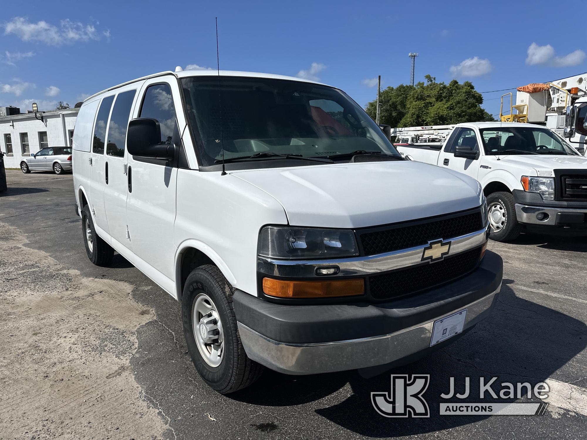 (Ocala, FL) 2016 Chevrolet Express 3500 Cargo Van Duke Unit) (Runs & Moves